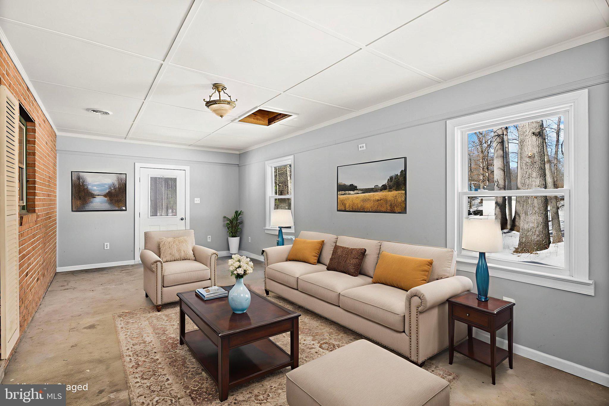 WALNUT WOODS - Residential