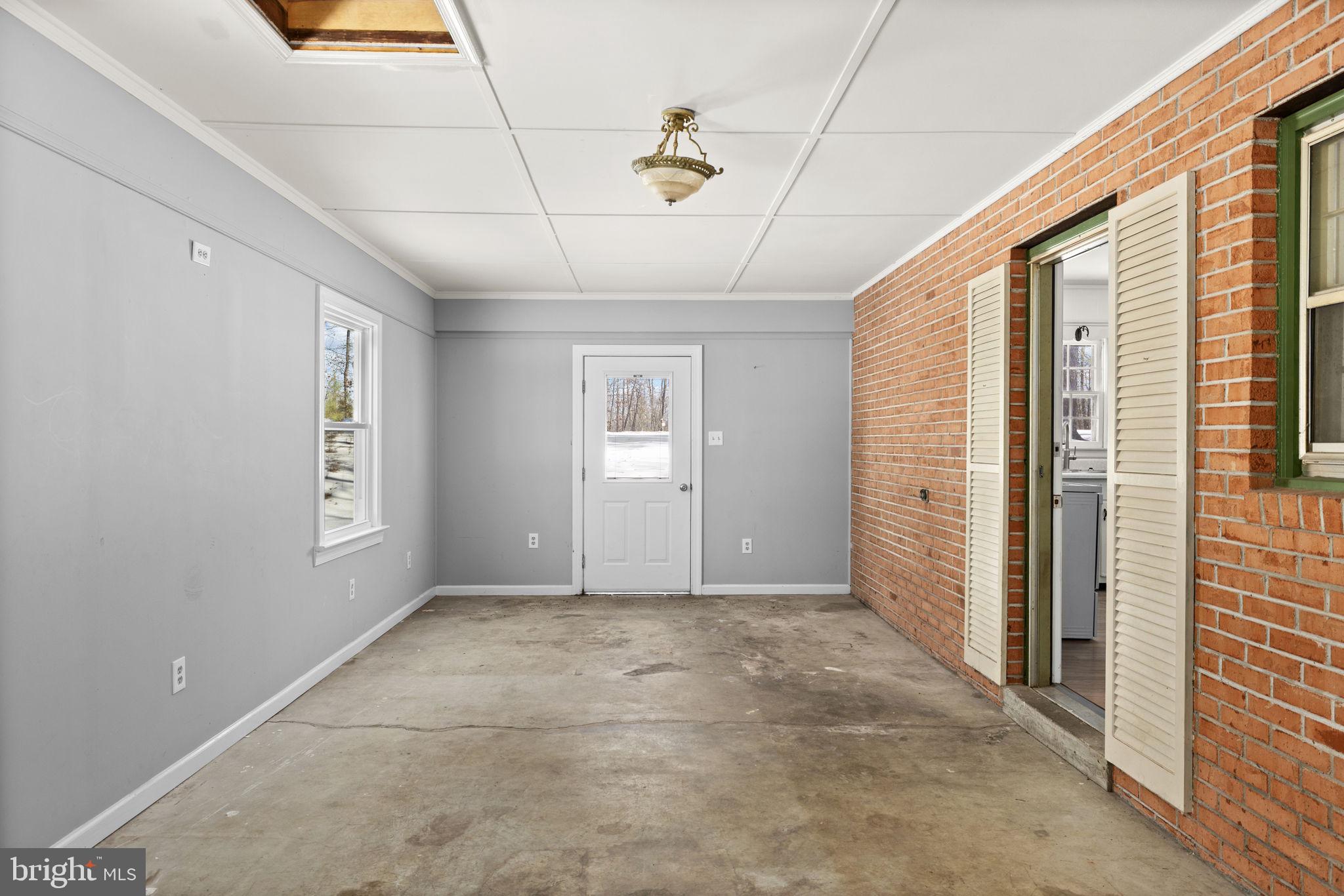 WALNUT WOODS - Residential