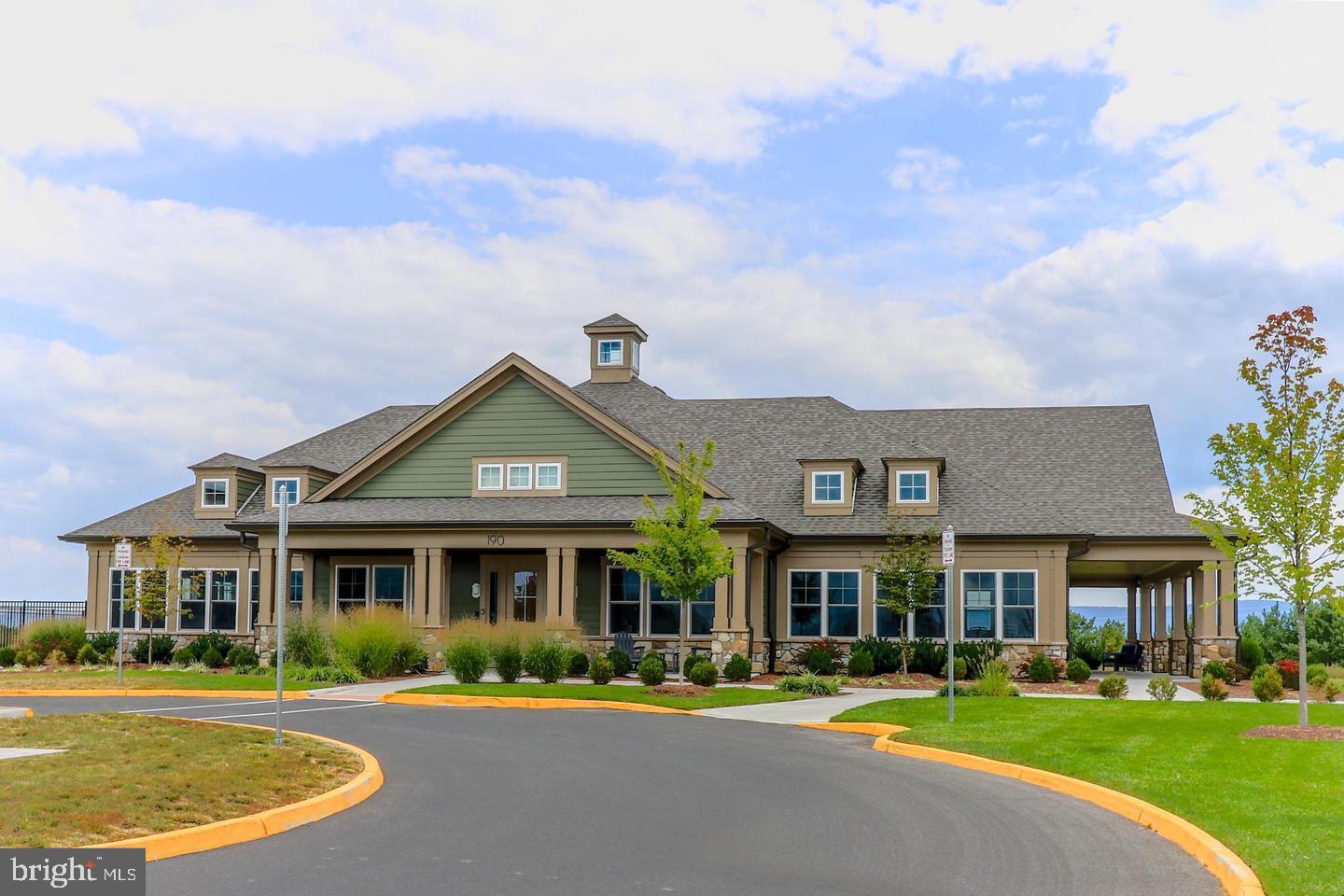 LAKE FREDERICK - Residential