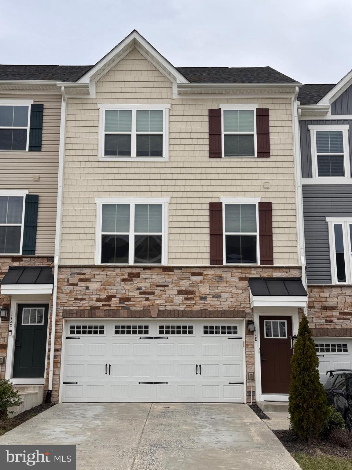 LAKE FREDERICK - Residential