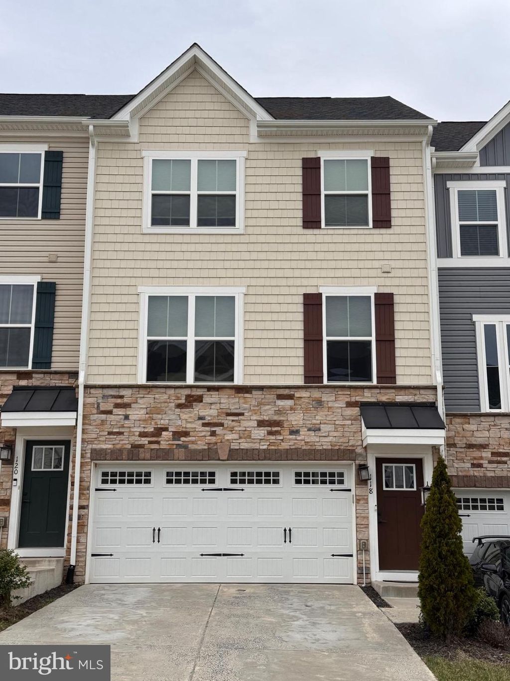 Photo of 118 Twinleaf Way, LAKE FREDERICK, VA 22630 (MLS # VAFV2040496)