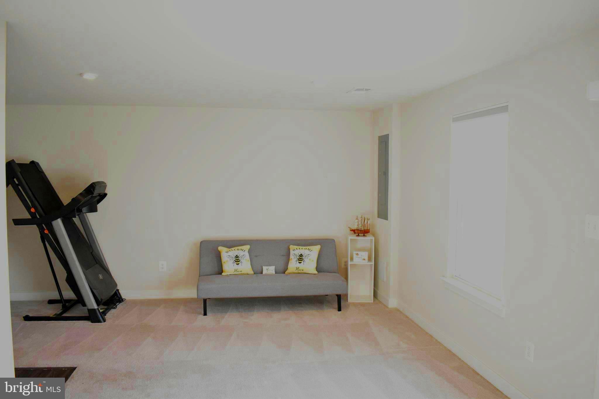 LAKE FREDERICK - Residential