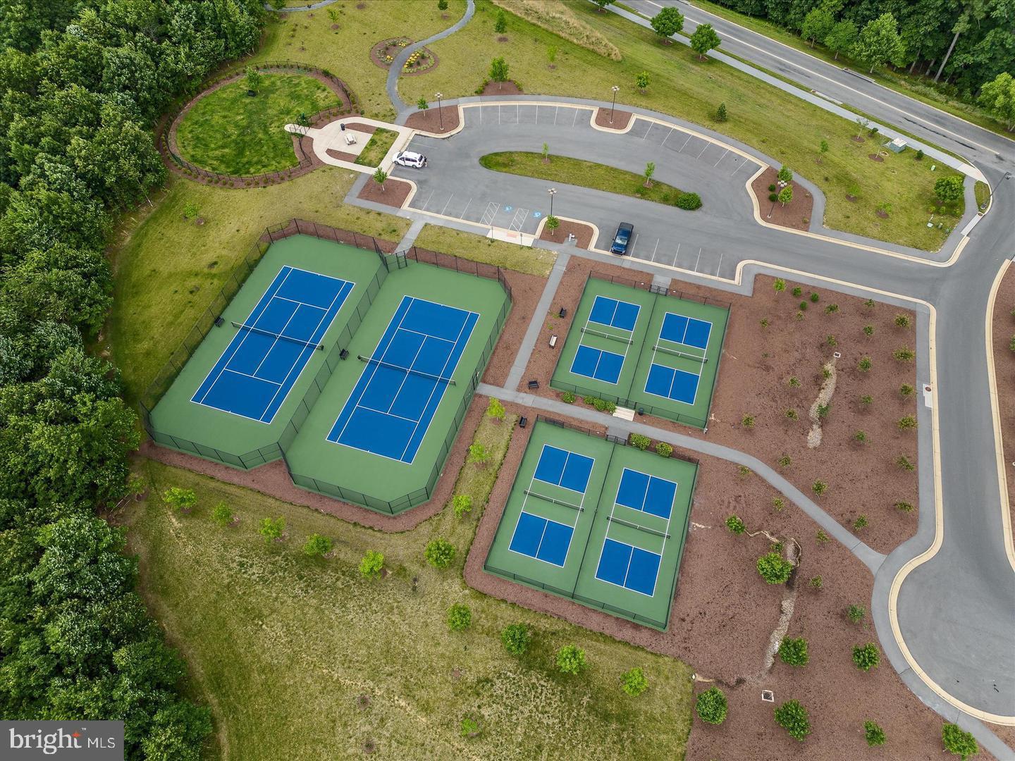 LAKE FREDERICK - Residential