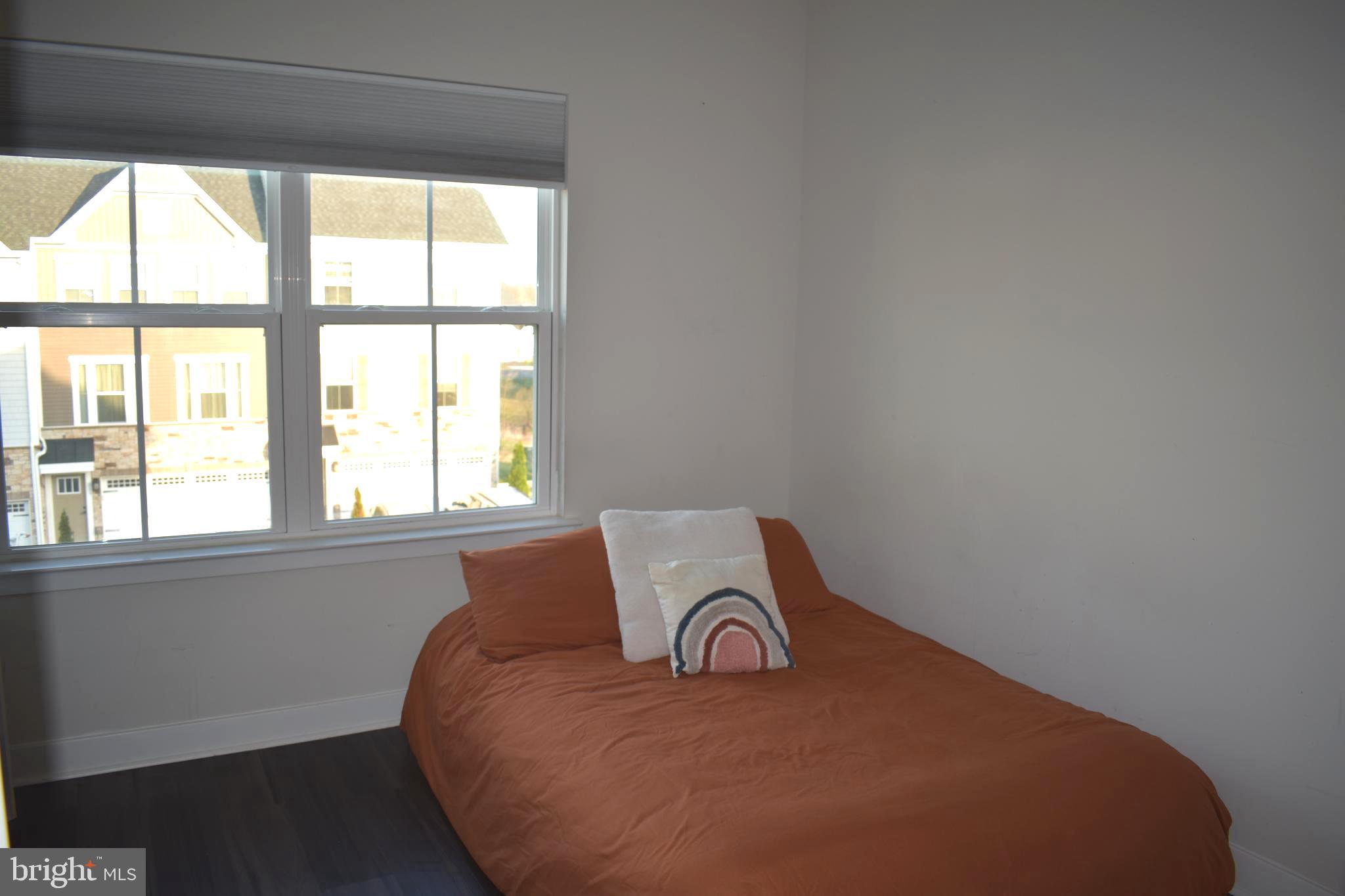 LAKE FREDERICK - Residential