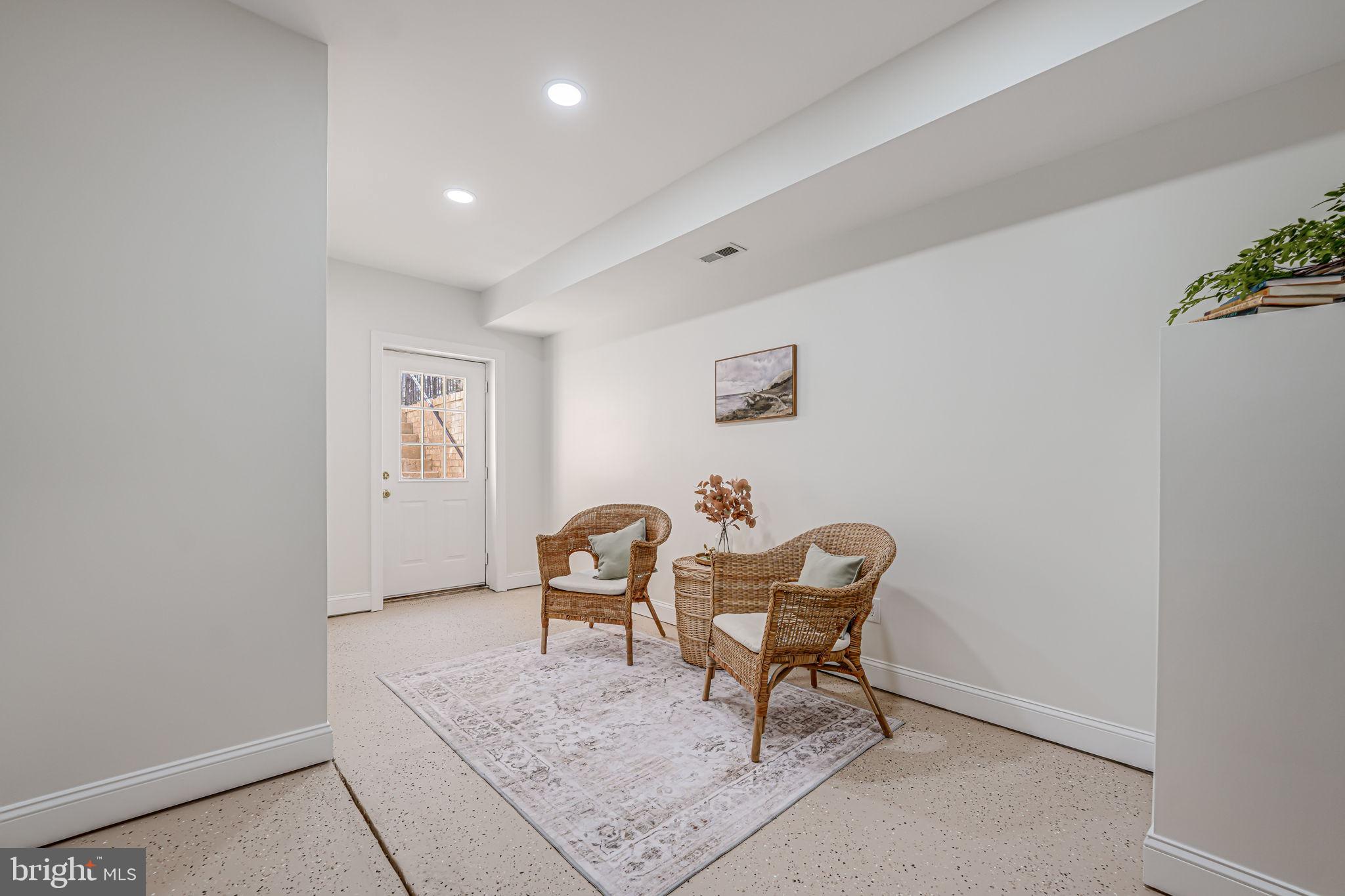 FAWN LAKE - Residential