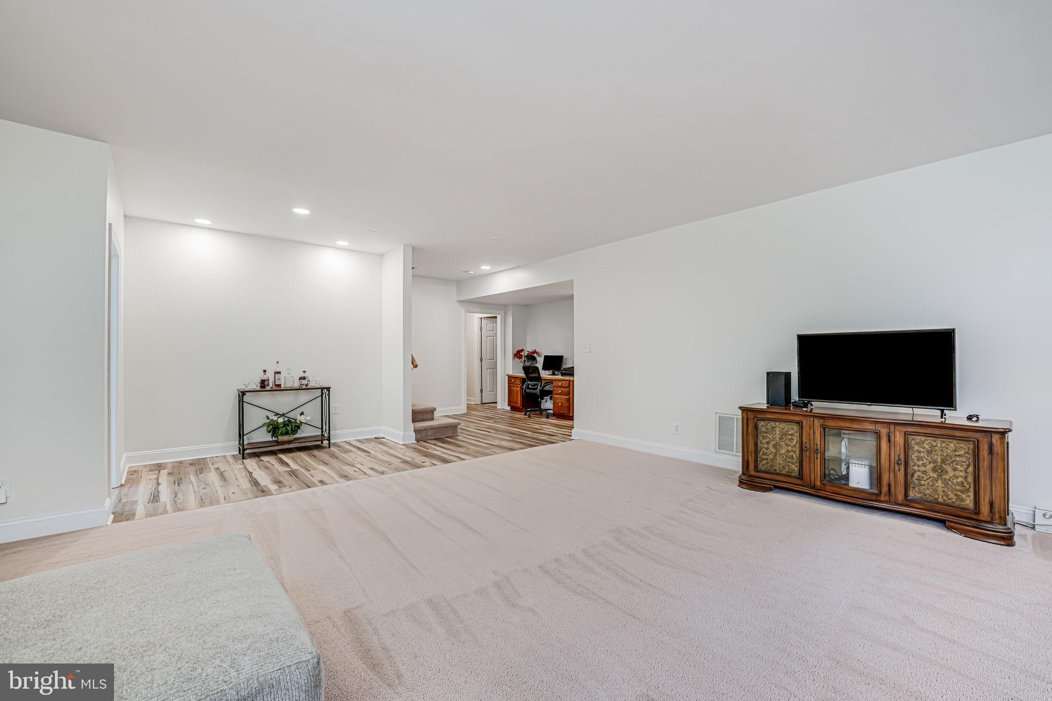 FAWN LAKE - Residential