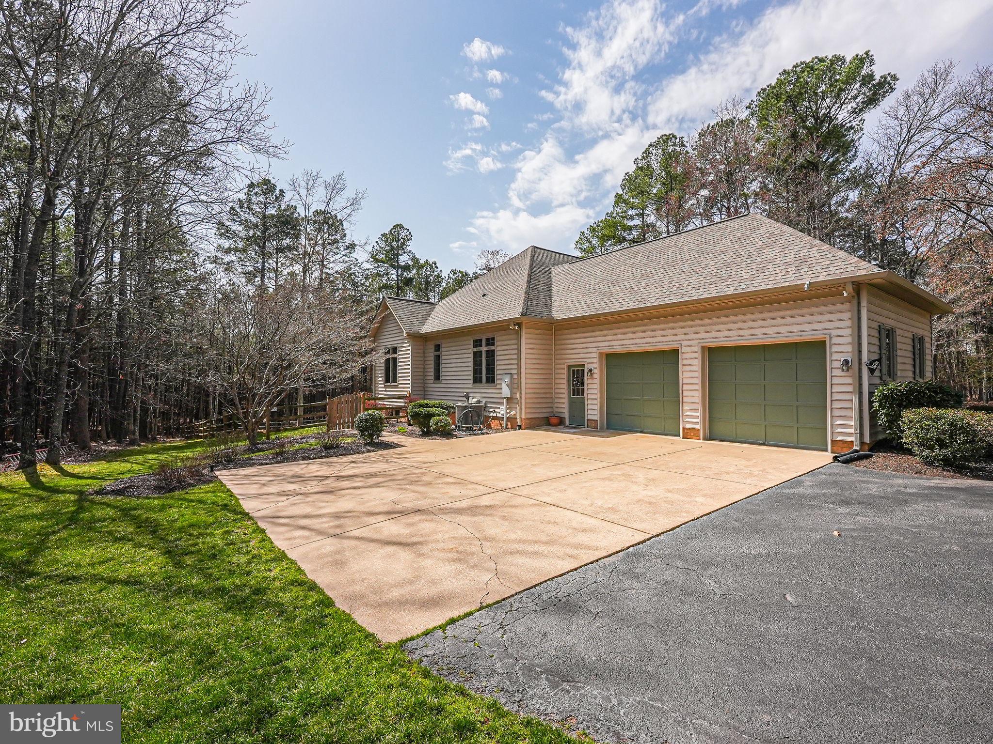 FAWN LAKE - Residential