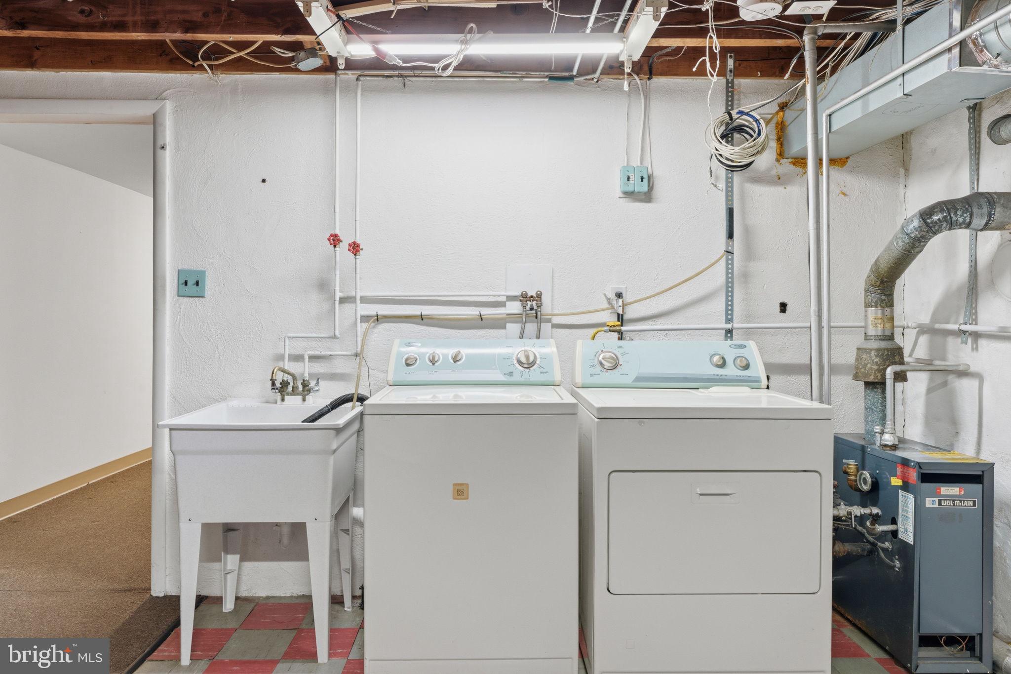 FOX CHASE - Residential