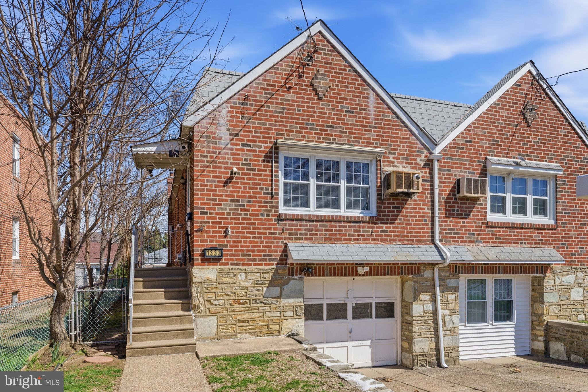 FOX CHASE - Residential