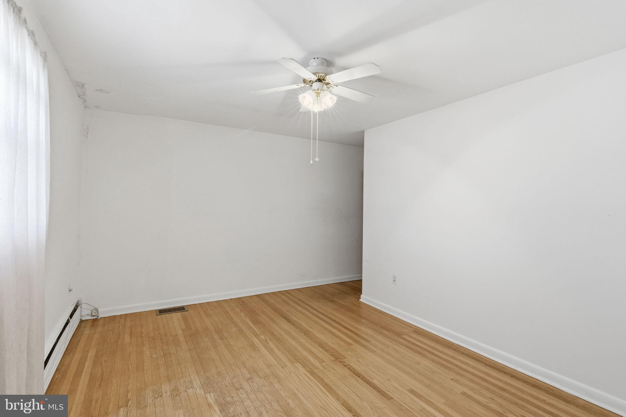 FOX CHASE - Residential