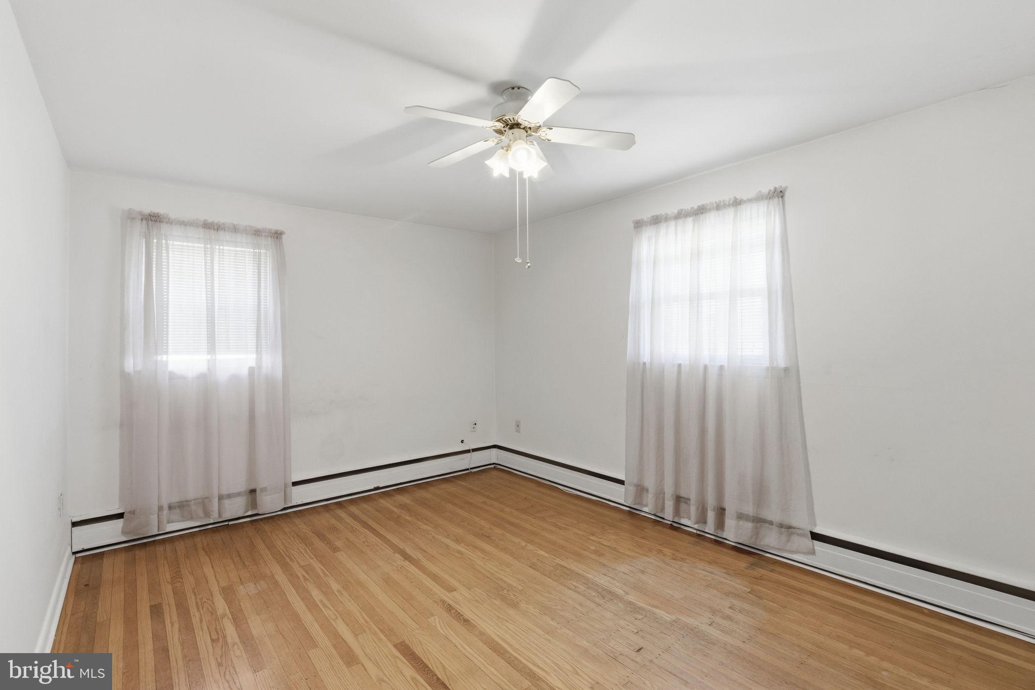 FOX CHASE - Residential