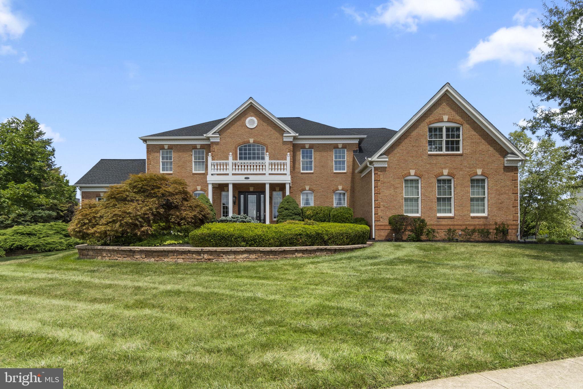LOUDOUN VALLEY ESTATES - Residential