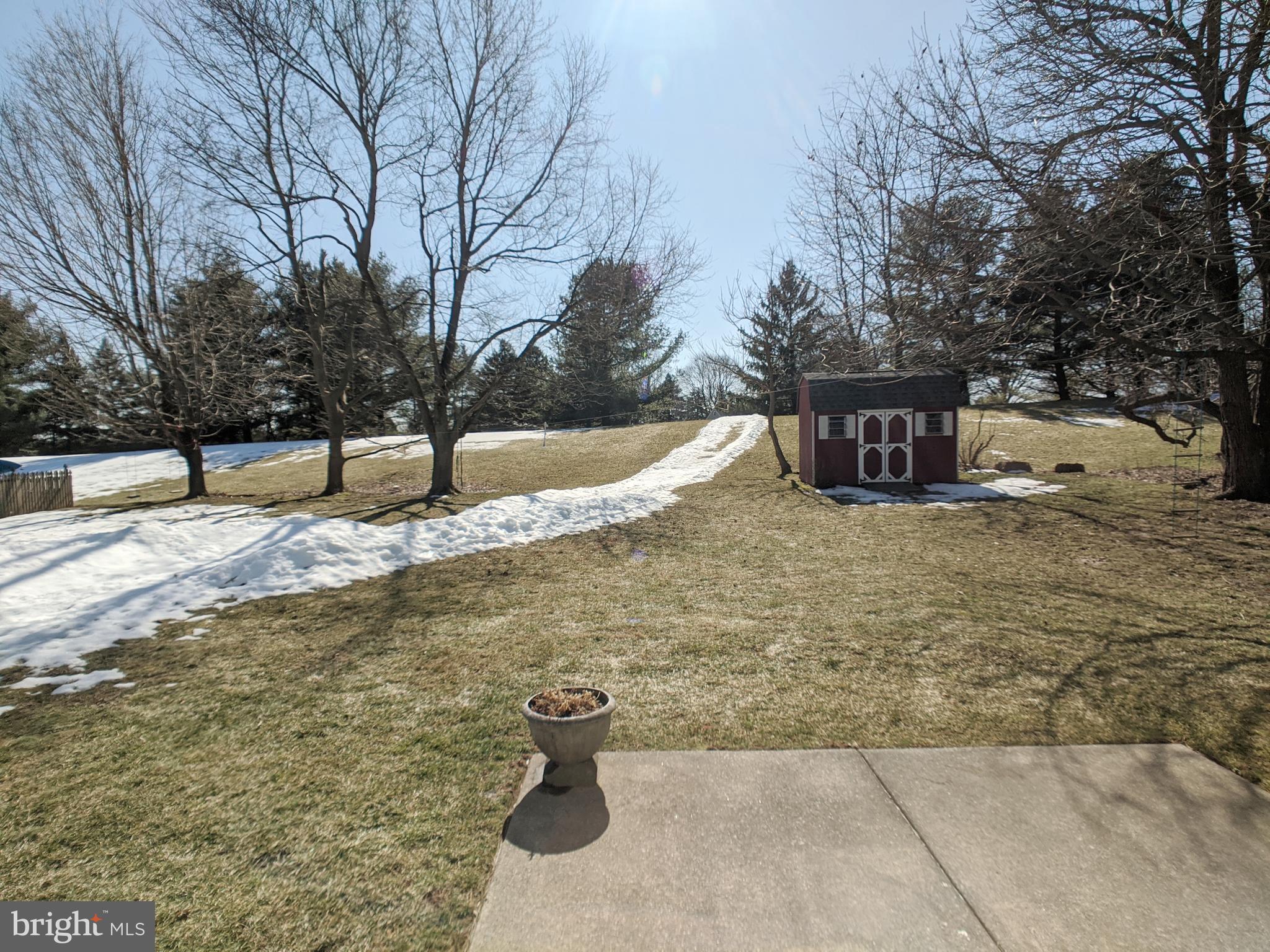 COUNTRY BEND - Residential