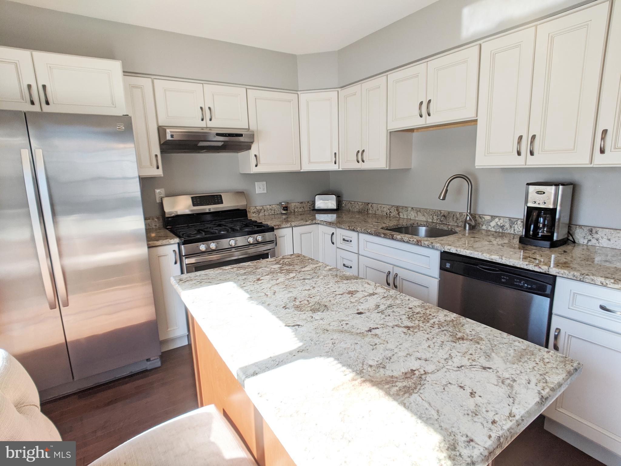 COUNTRY BEND - Residential