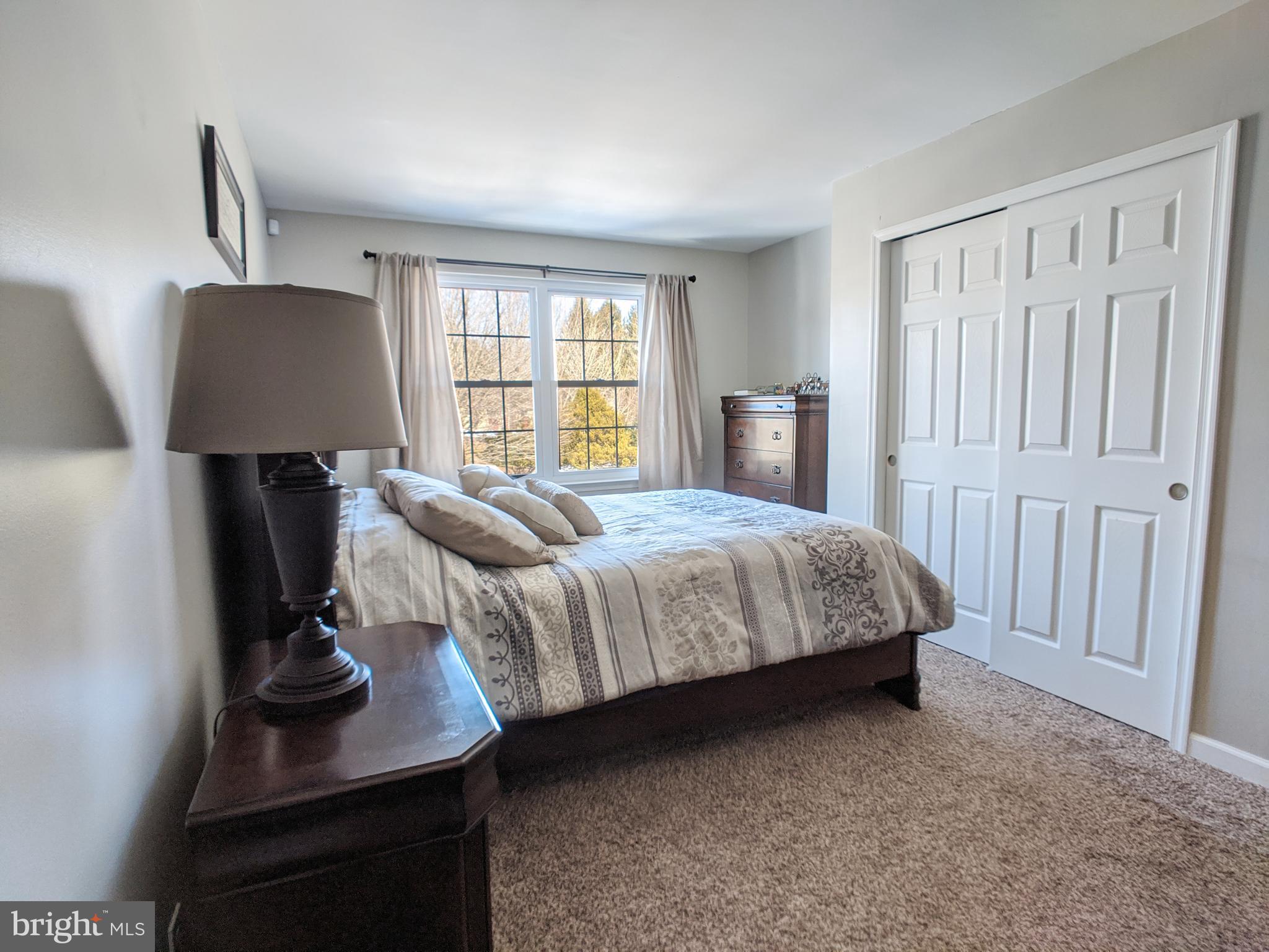COUNTRY BEND - Residential