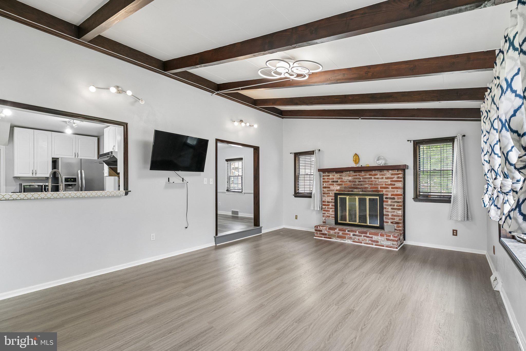 HUNTINGDON VALLEY - Residential