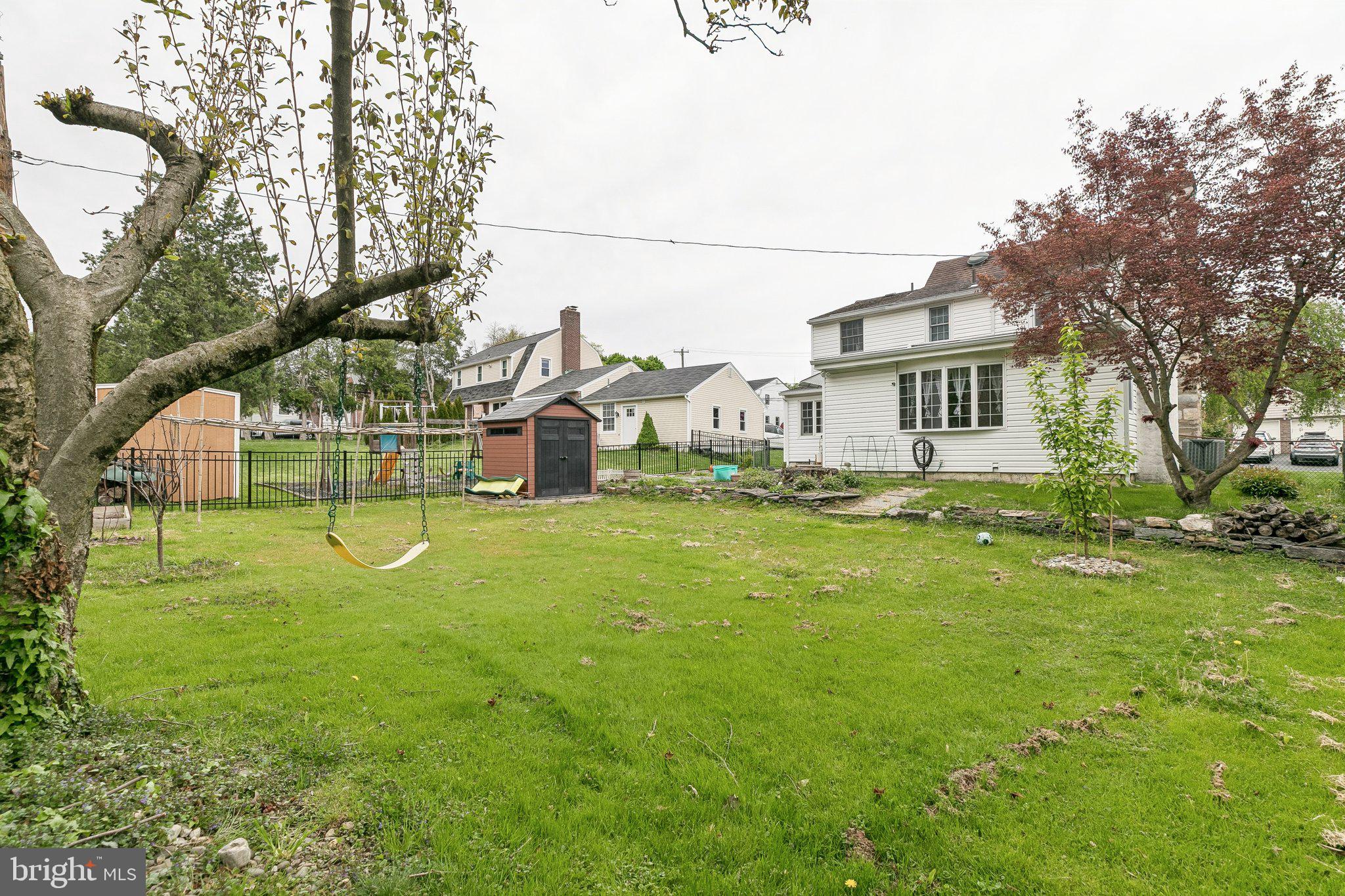 HUNTINGDON VALLEY - Residential