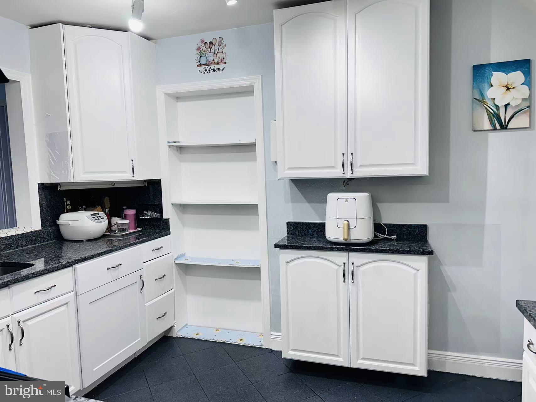 HUNTINGDON VALLEY - Residential