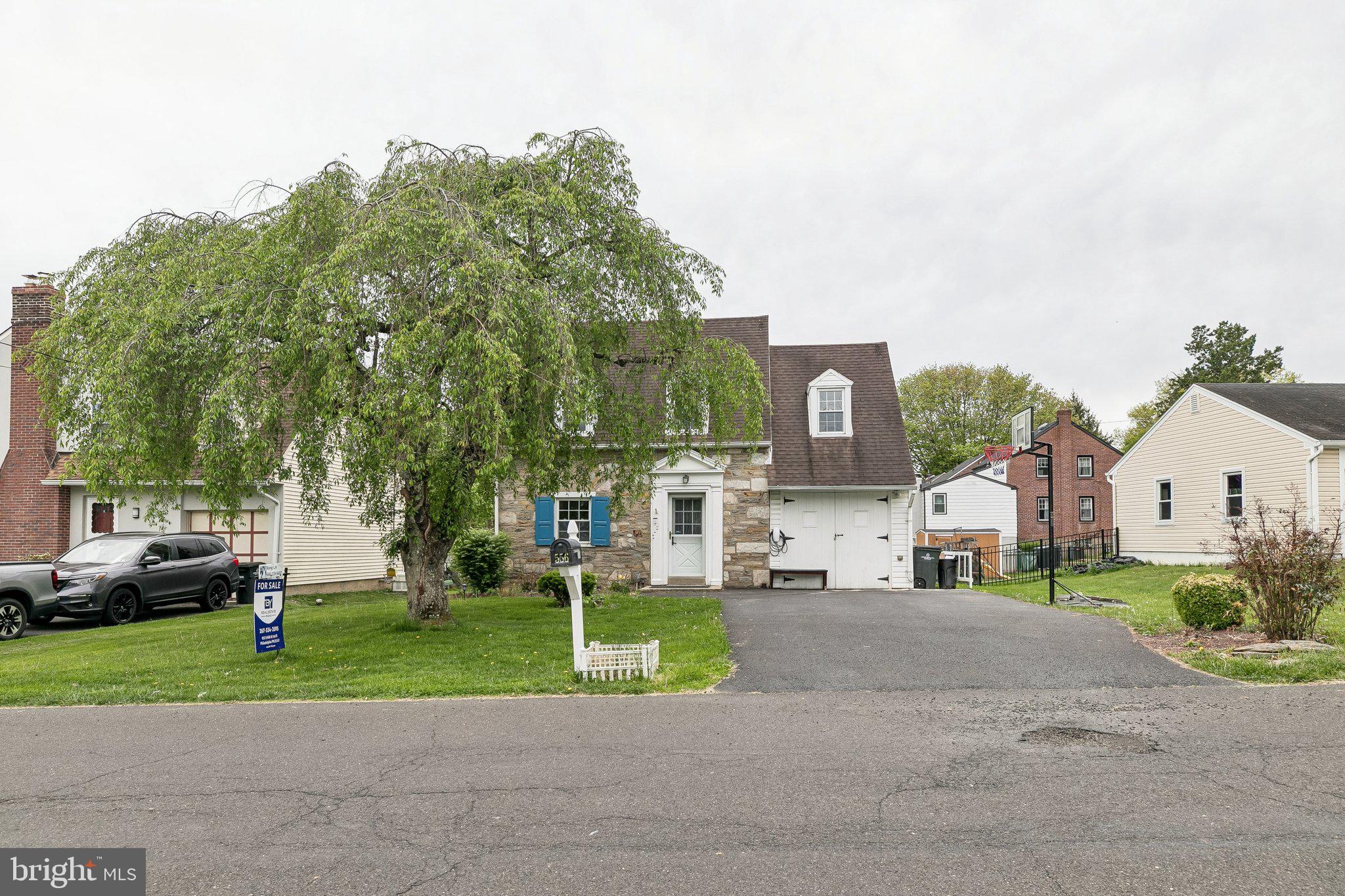 HUNTINGDON VALLEY - Residential