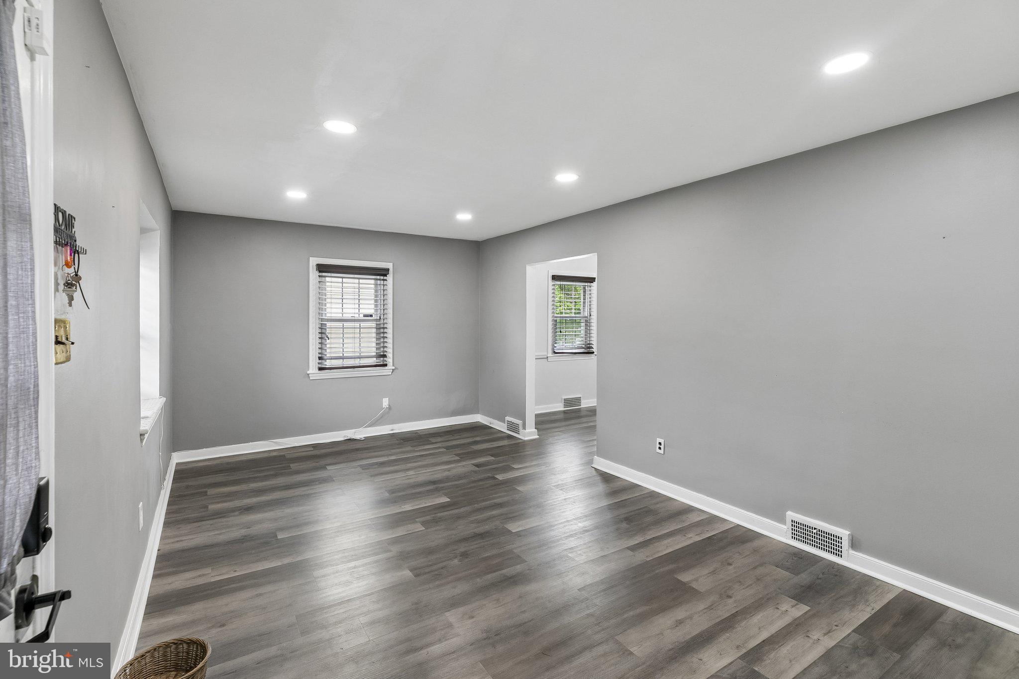 HUNTINGDON VALLEY - Residential