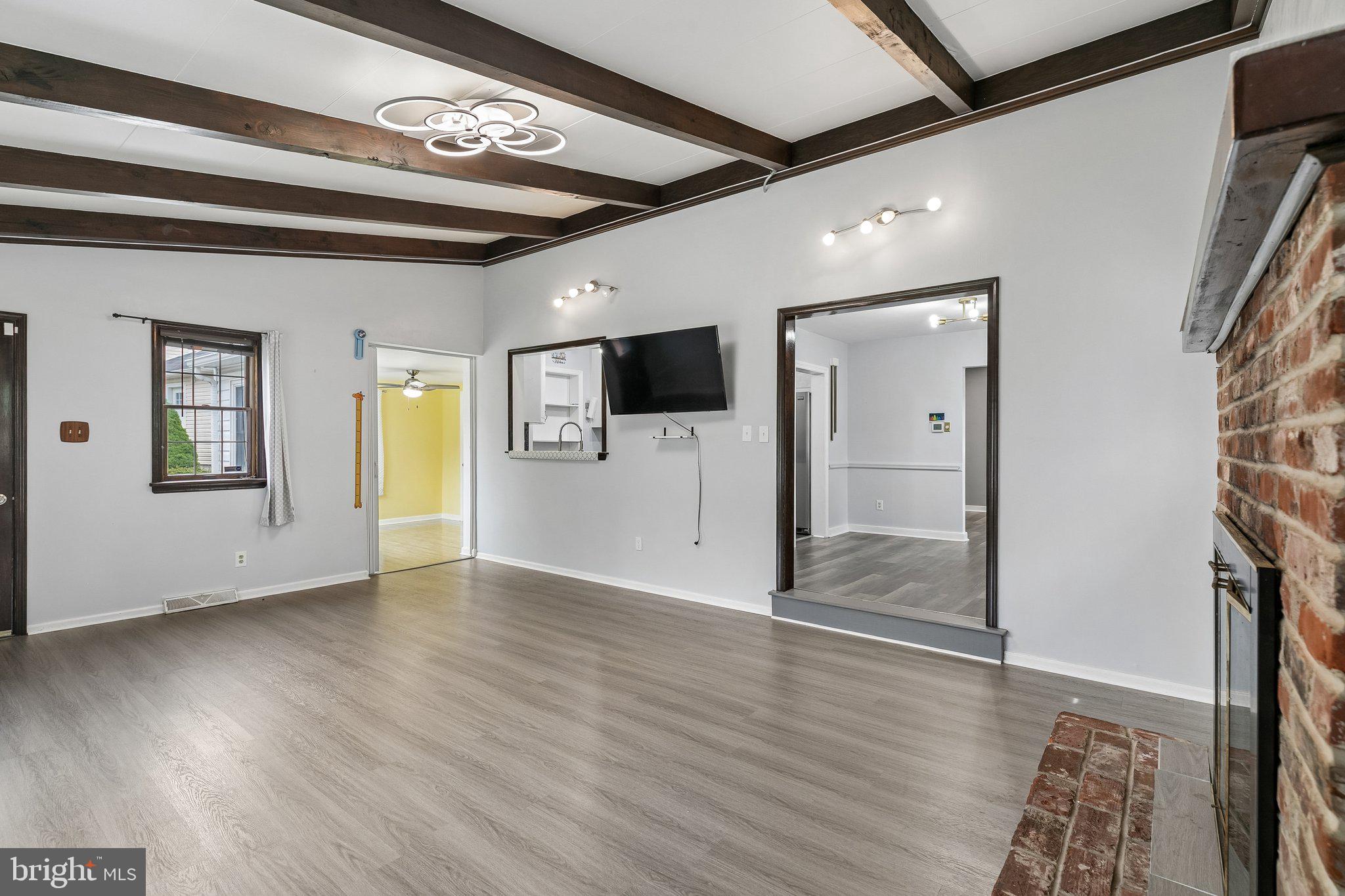 HUNTINGDON VALLEY - Residential