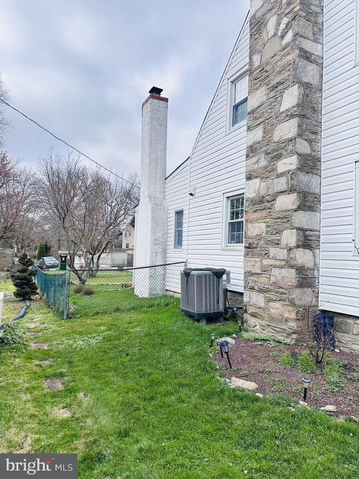 HUNTINGDON VALLEY - Residential