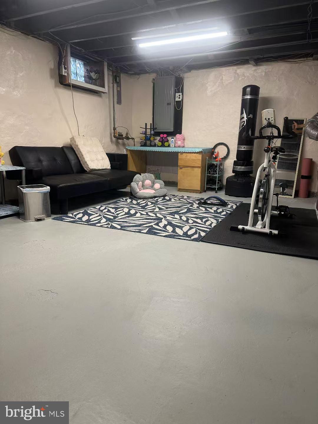 HUNTINGDON VALLEY - Residential