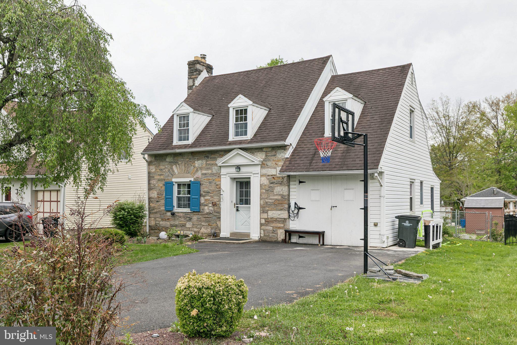 HUNTINGDON VALLEY - Residential