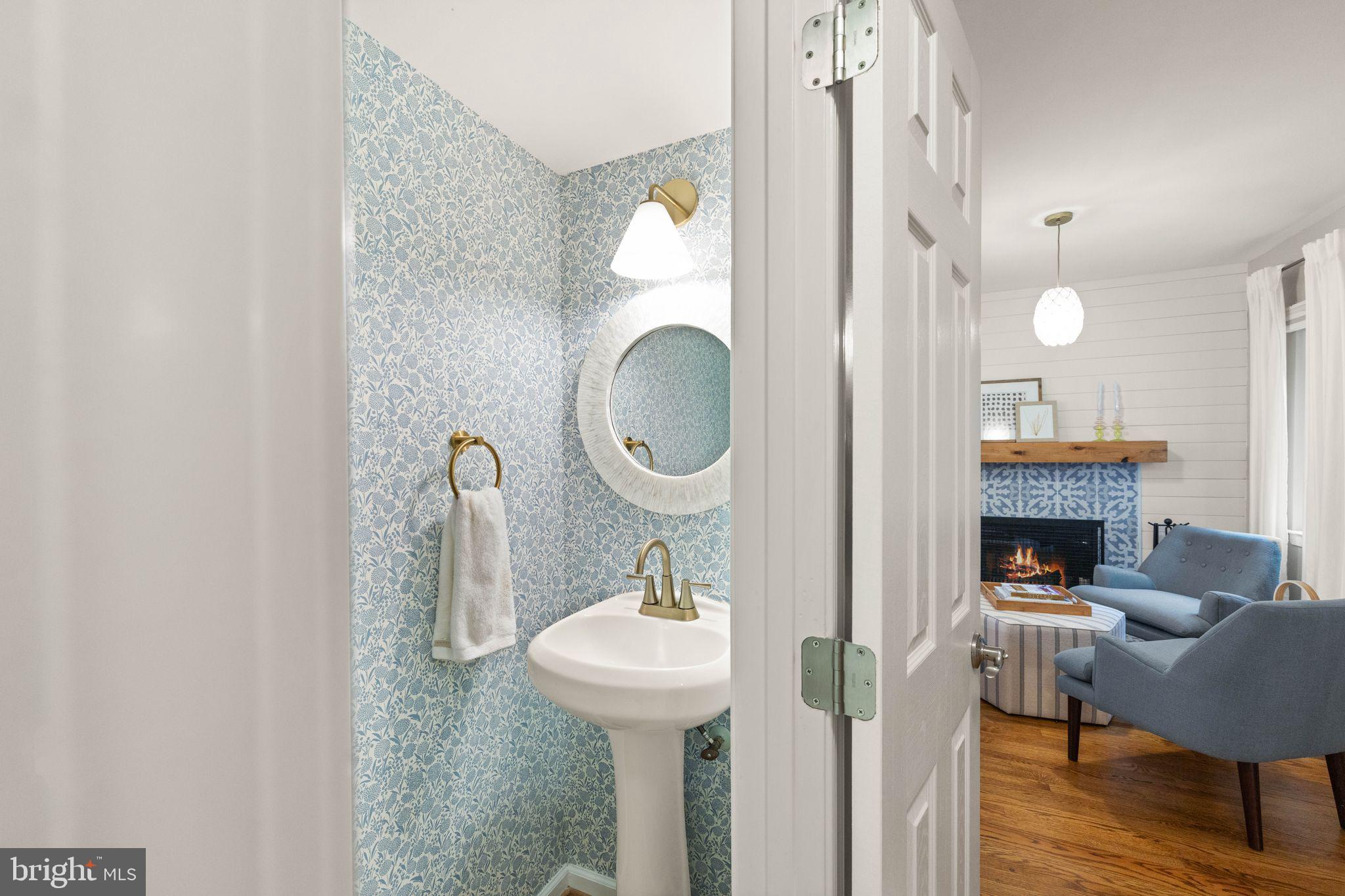 RESTON - Residential