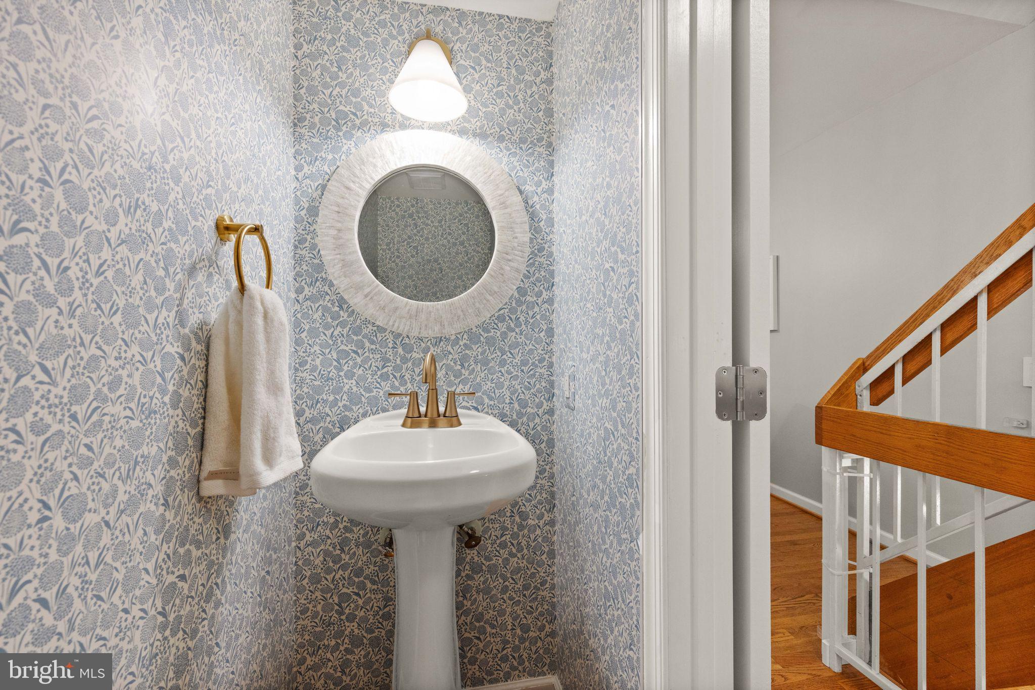 RESTON - Residential