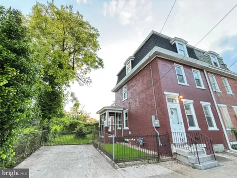 438 Lawrence Street, Burlington, NJ 08016 - MLS#: NJBL2104688