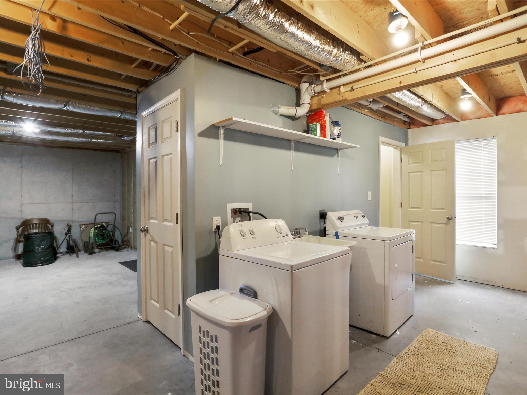 MONUMENT HILL - Residential