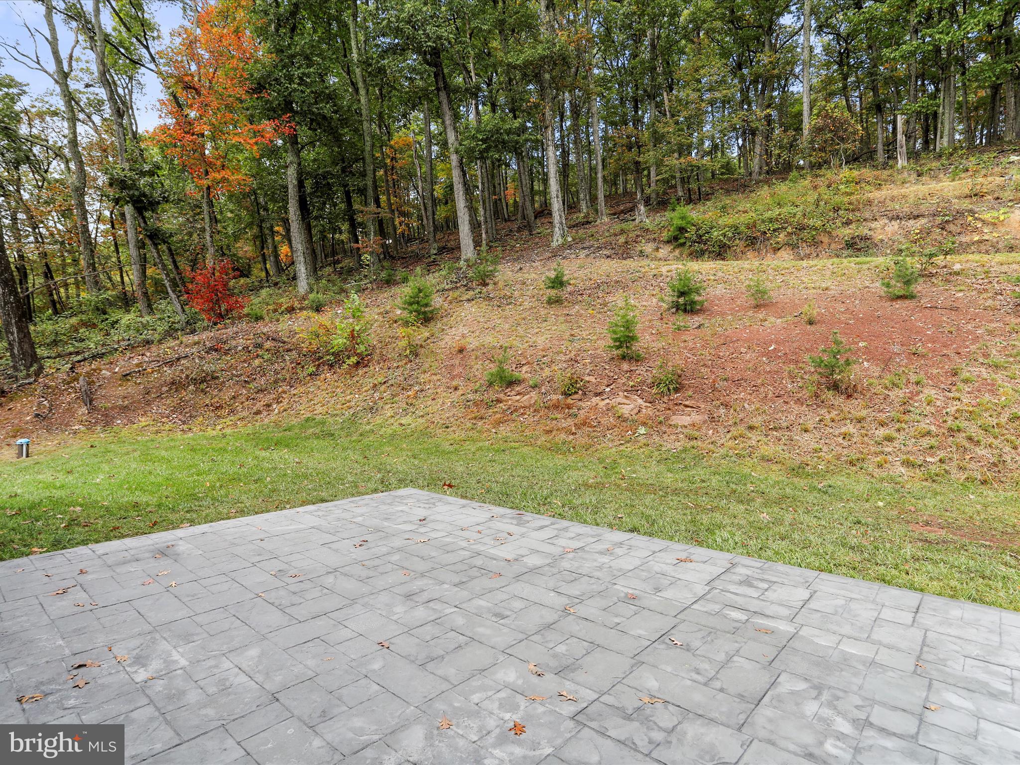 MONUMENT HILL - Residential