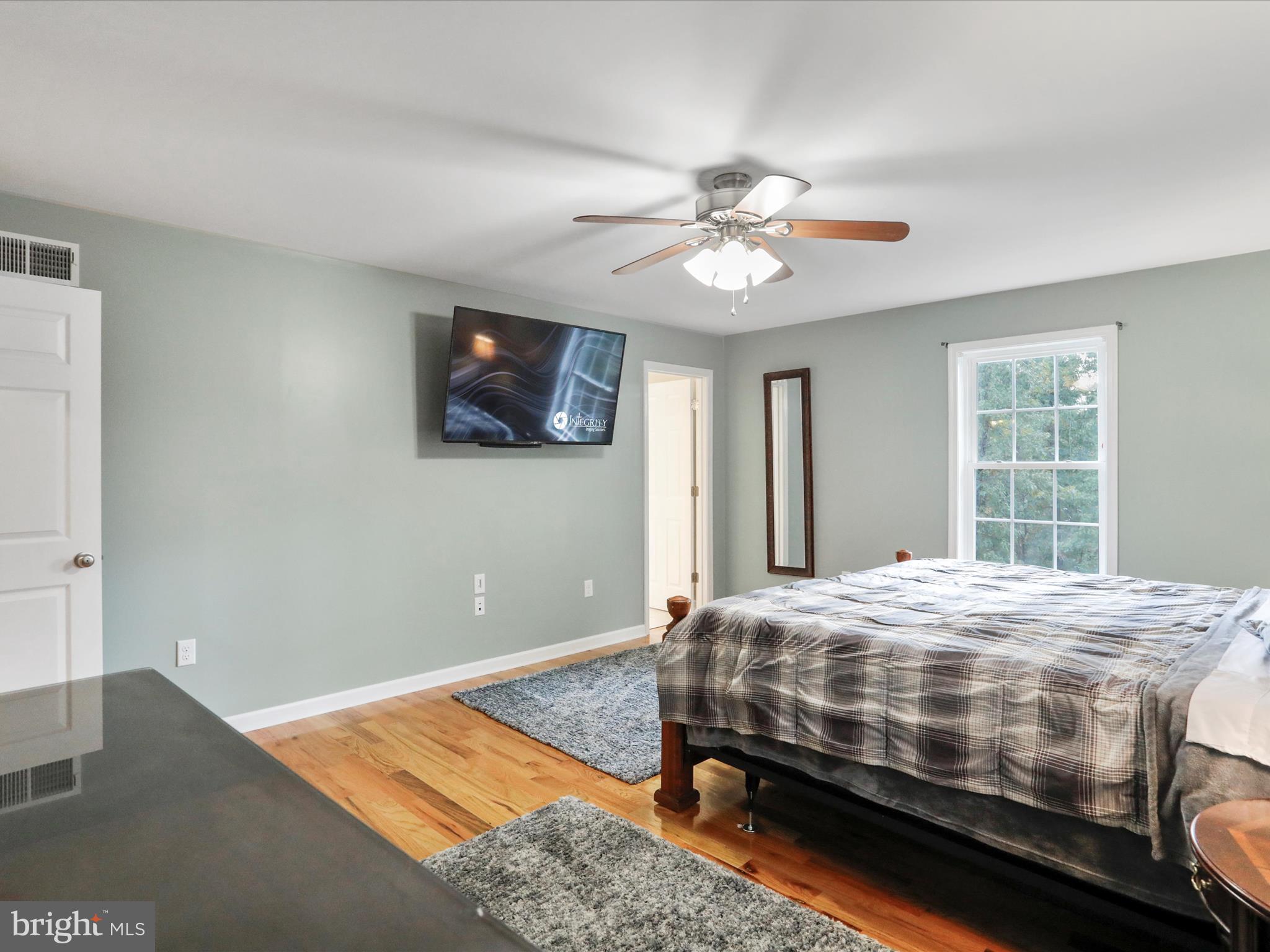 MONUMENT HILL - Residential