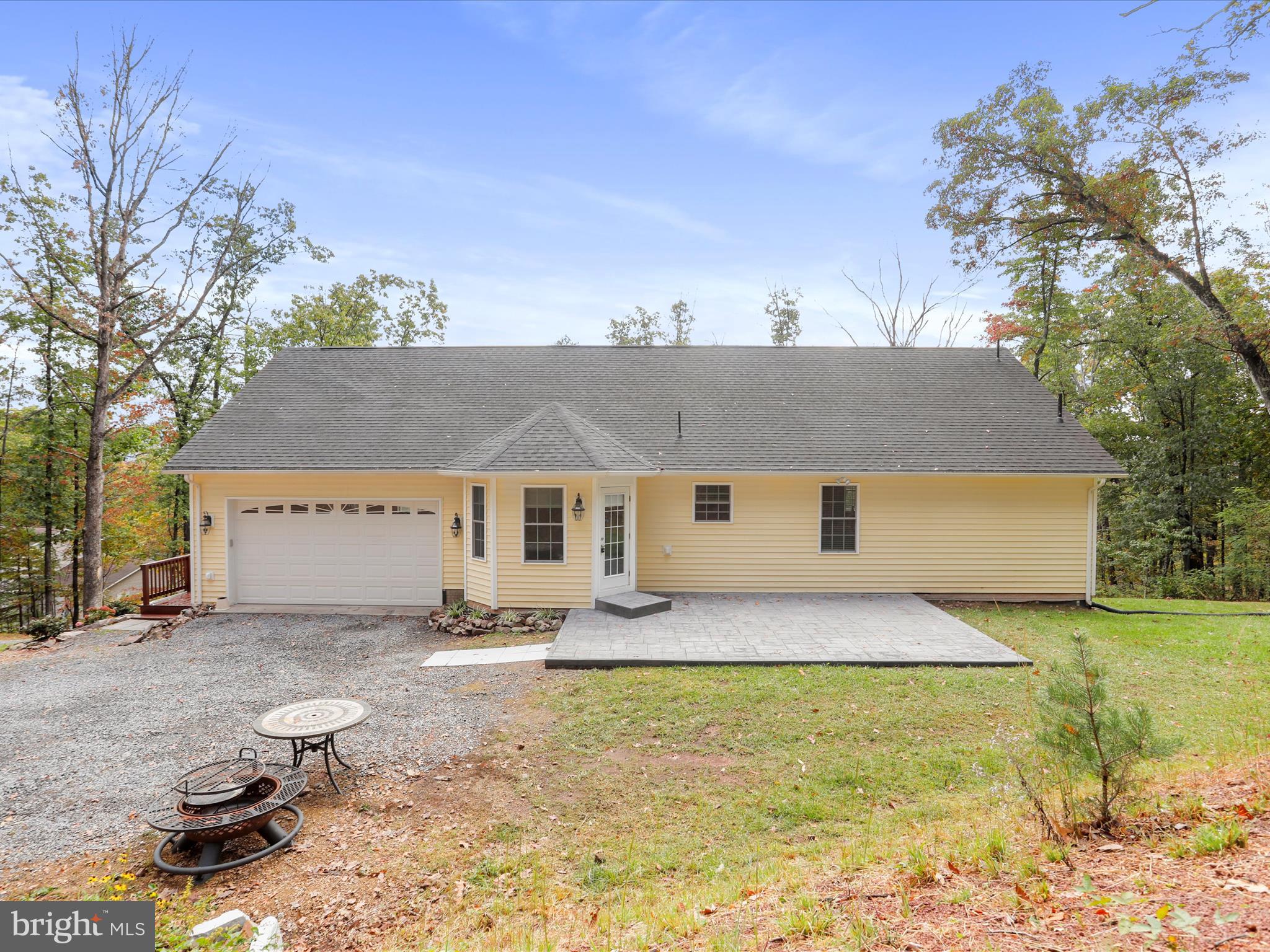 MONUMENT HILL - Residential