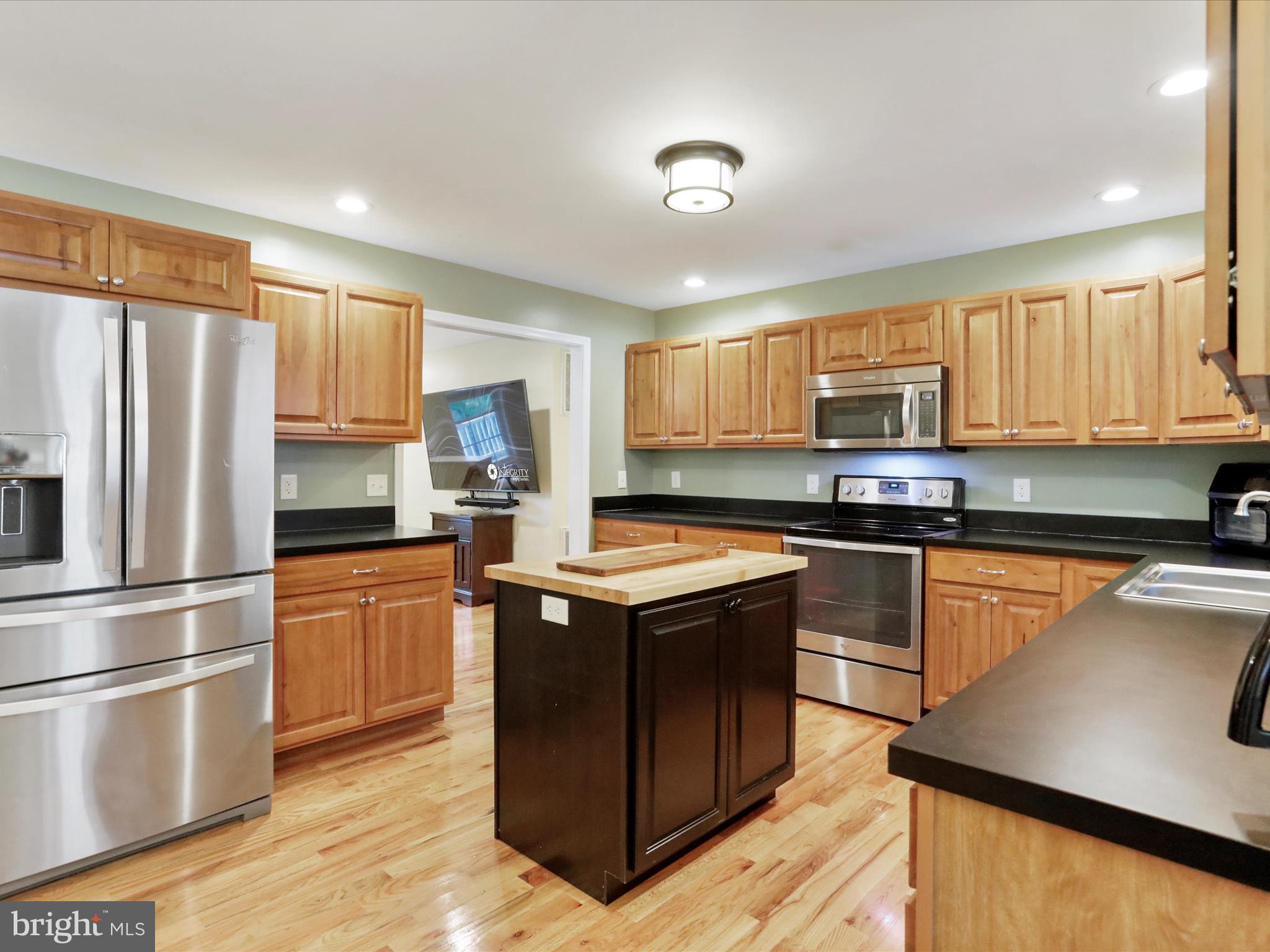 MONUMENT HILL - Residential