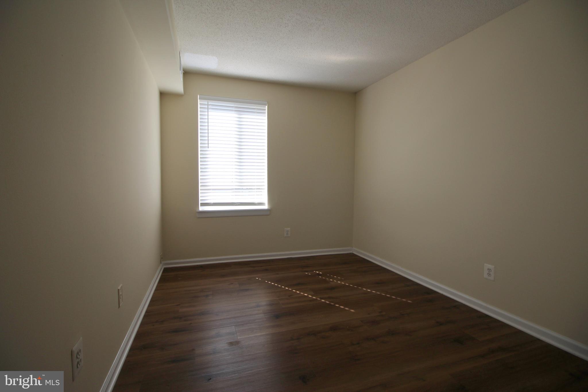 SHADOWOOD - Residential Lease