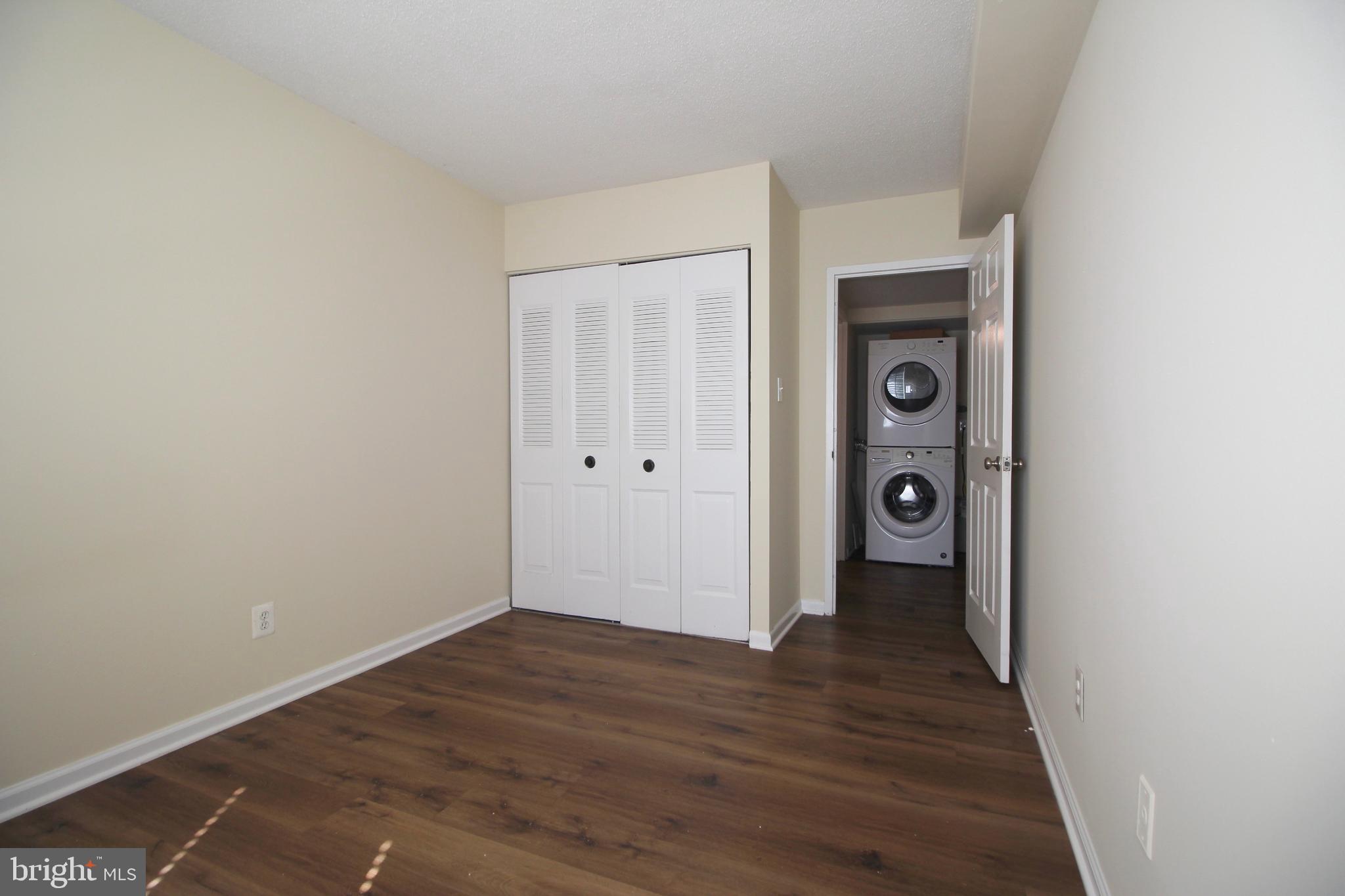 SHADOWOOD - Residential Lease