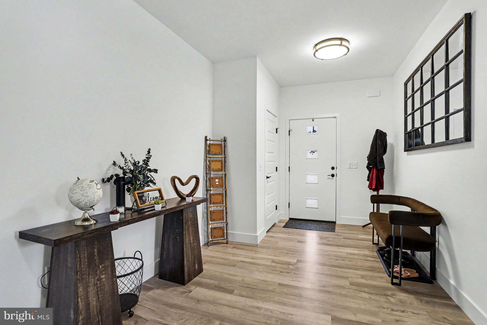 100 MEADOWS BEND