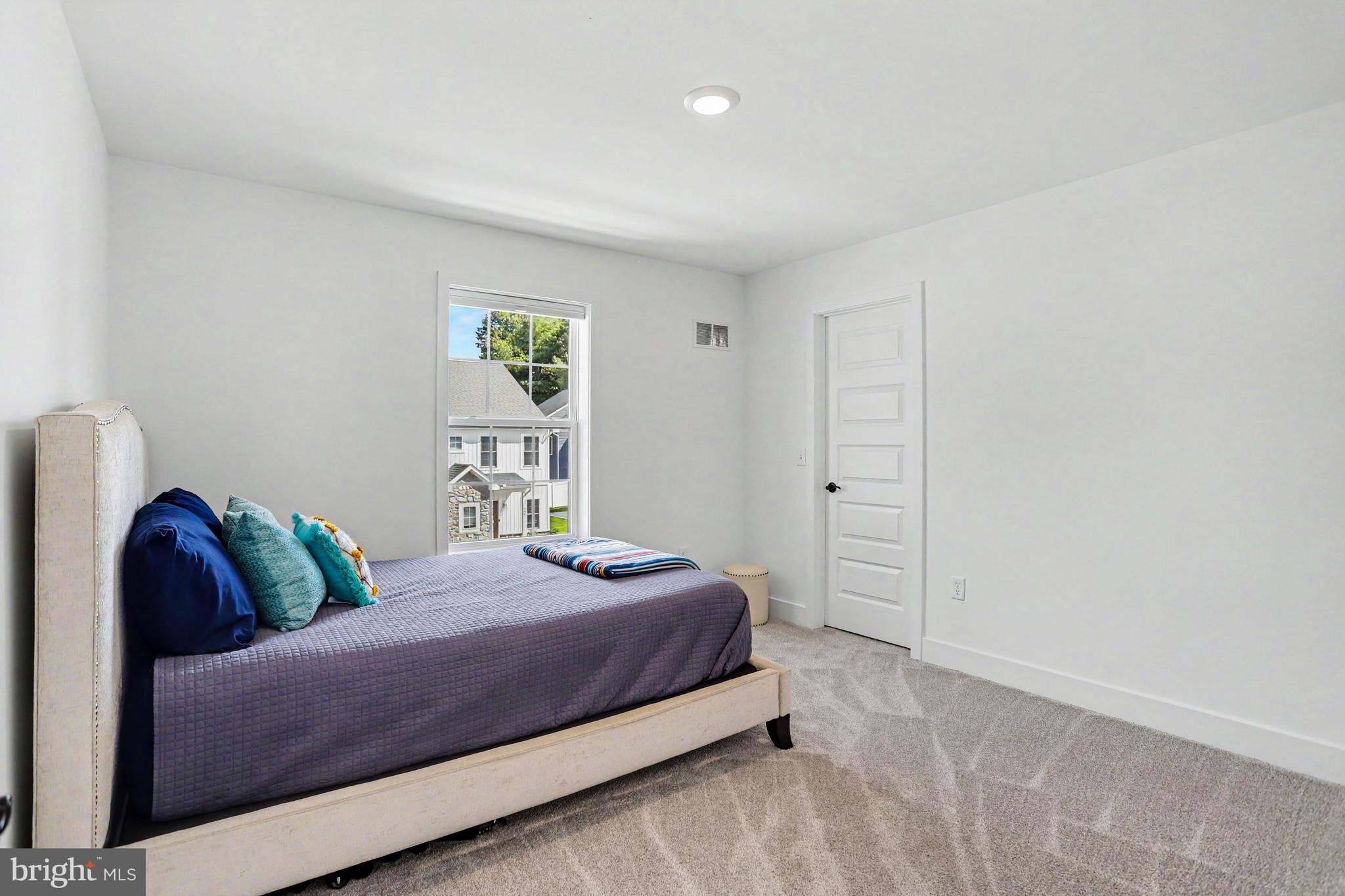 SUTTER'S MEADOW - Residential