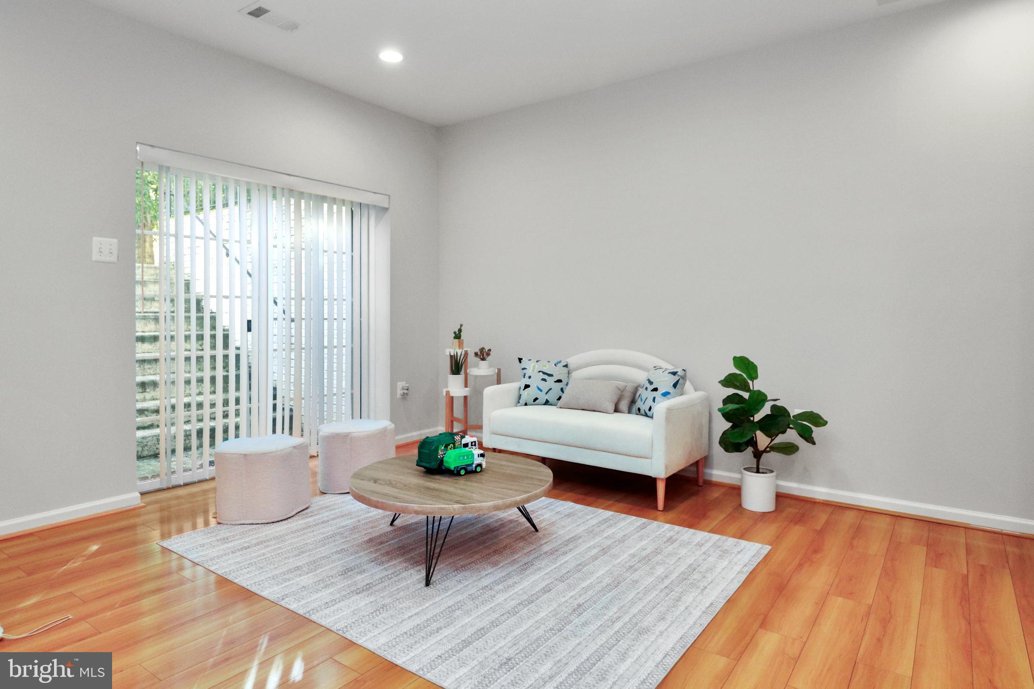 TREBURG - Residential