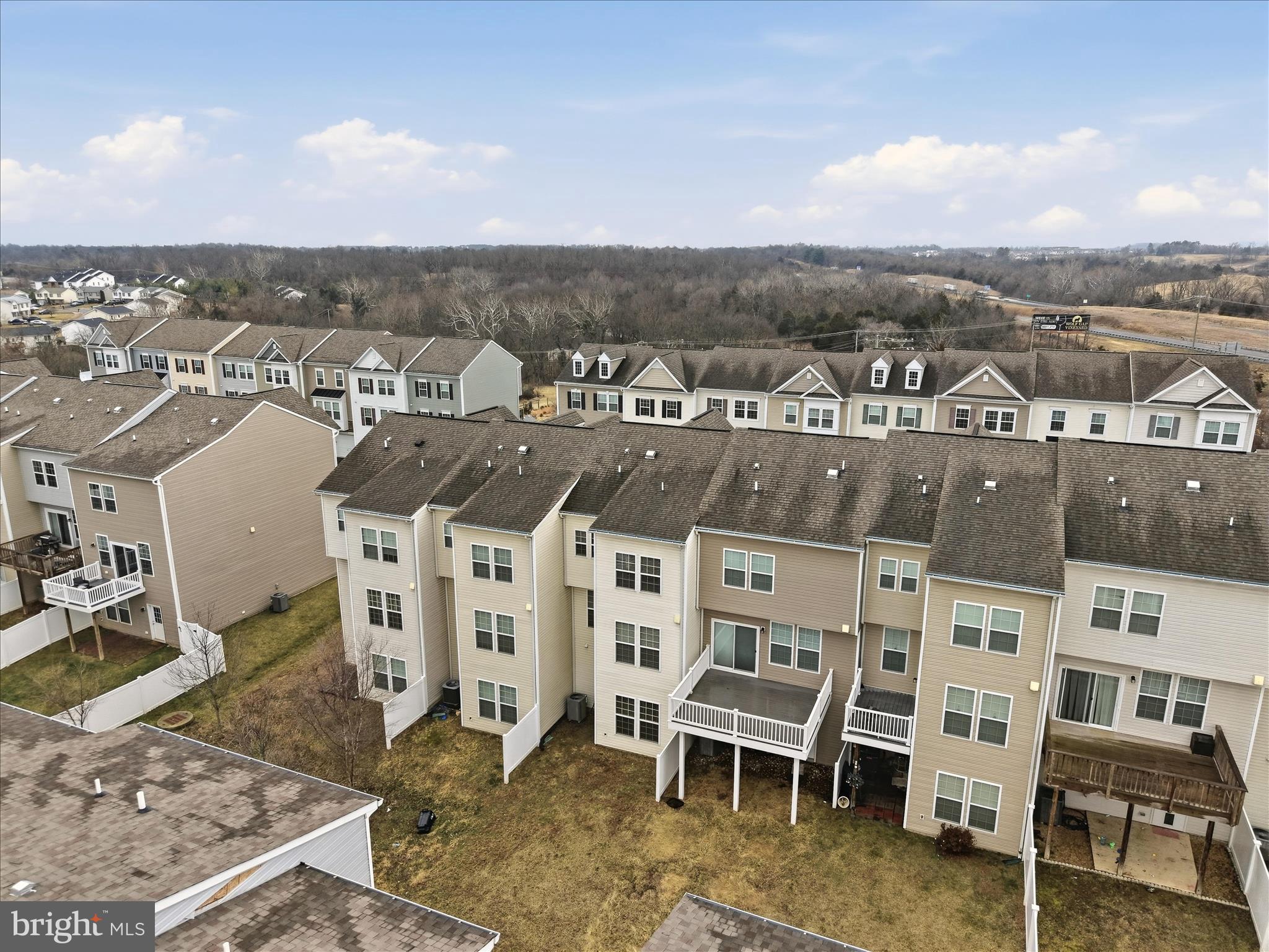 THE TOWNES AT TASKER - Residential