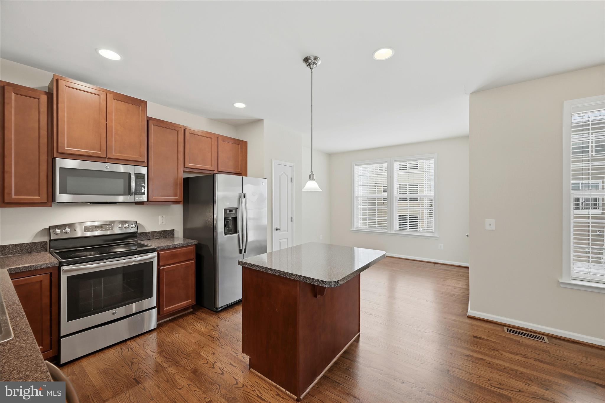 THE TOWNES AT TASKER - Residential