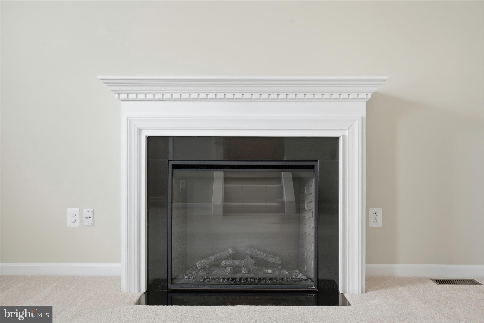 THE TOWNES AT TASKER - Residential