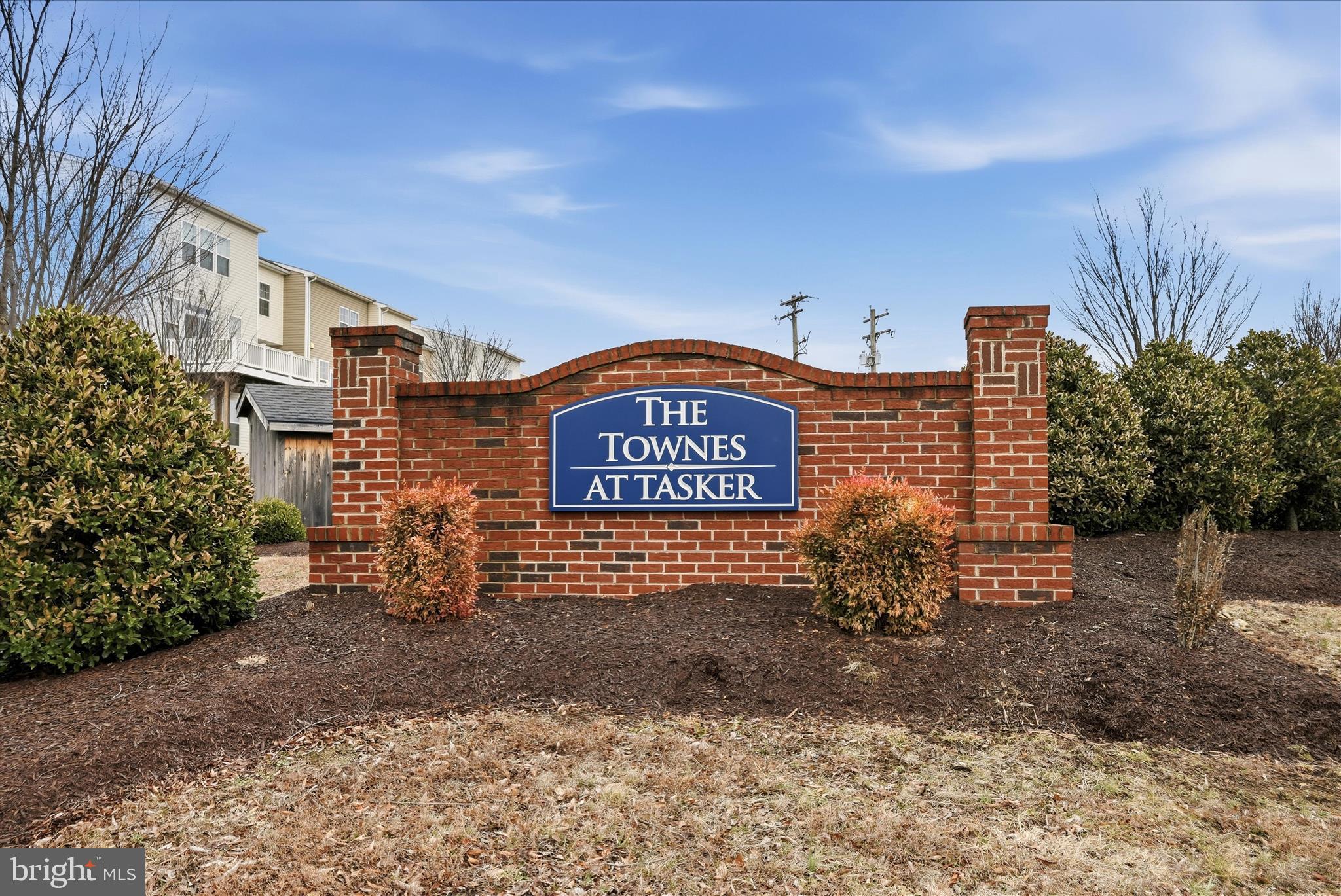 THE TOWNES AT TASKER - Residential