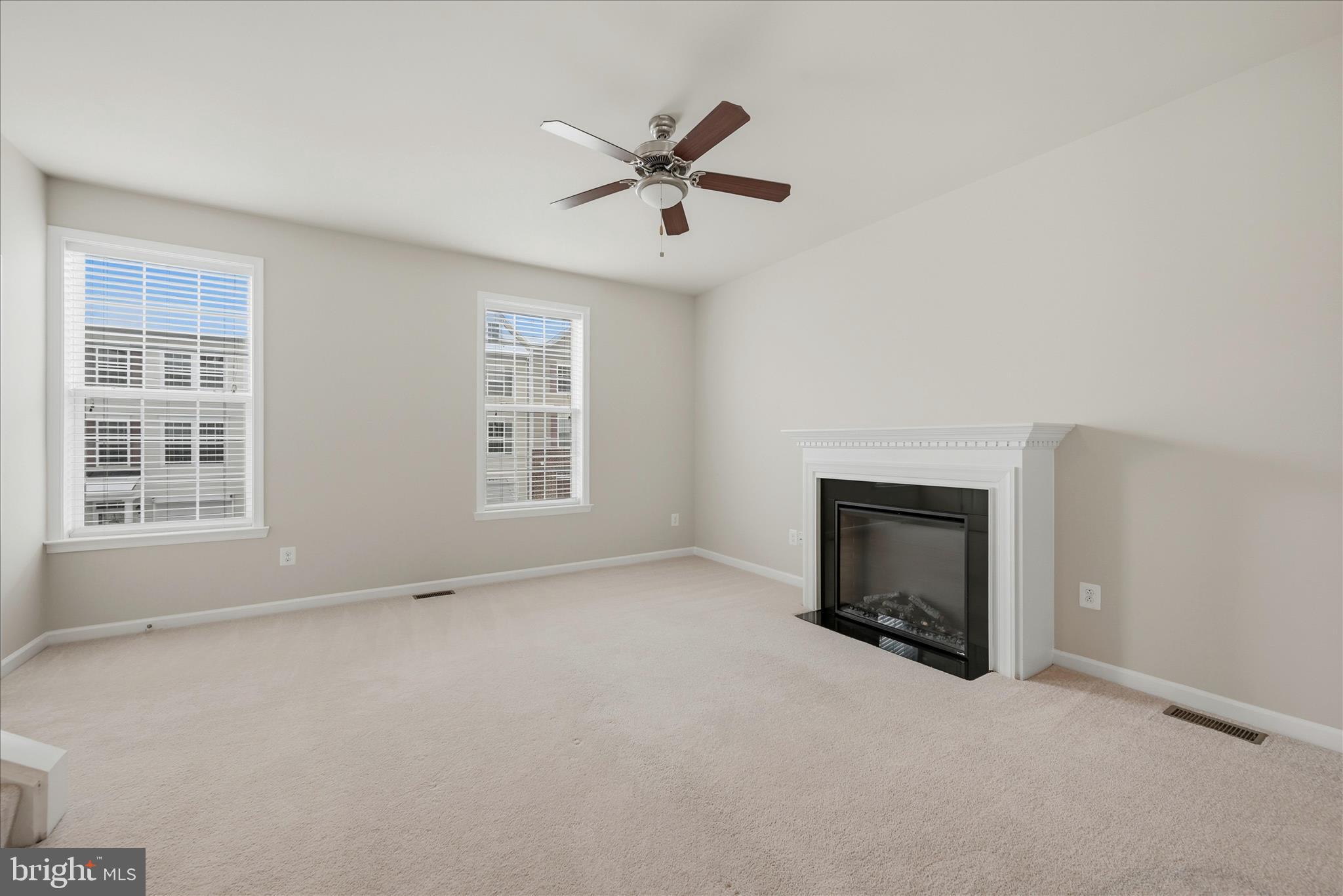 THE TOWNES AT TASKER - Residential