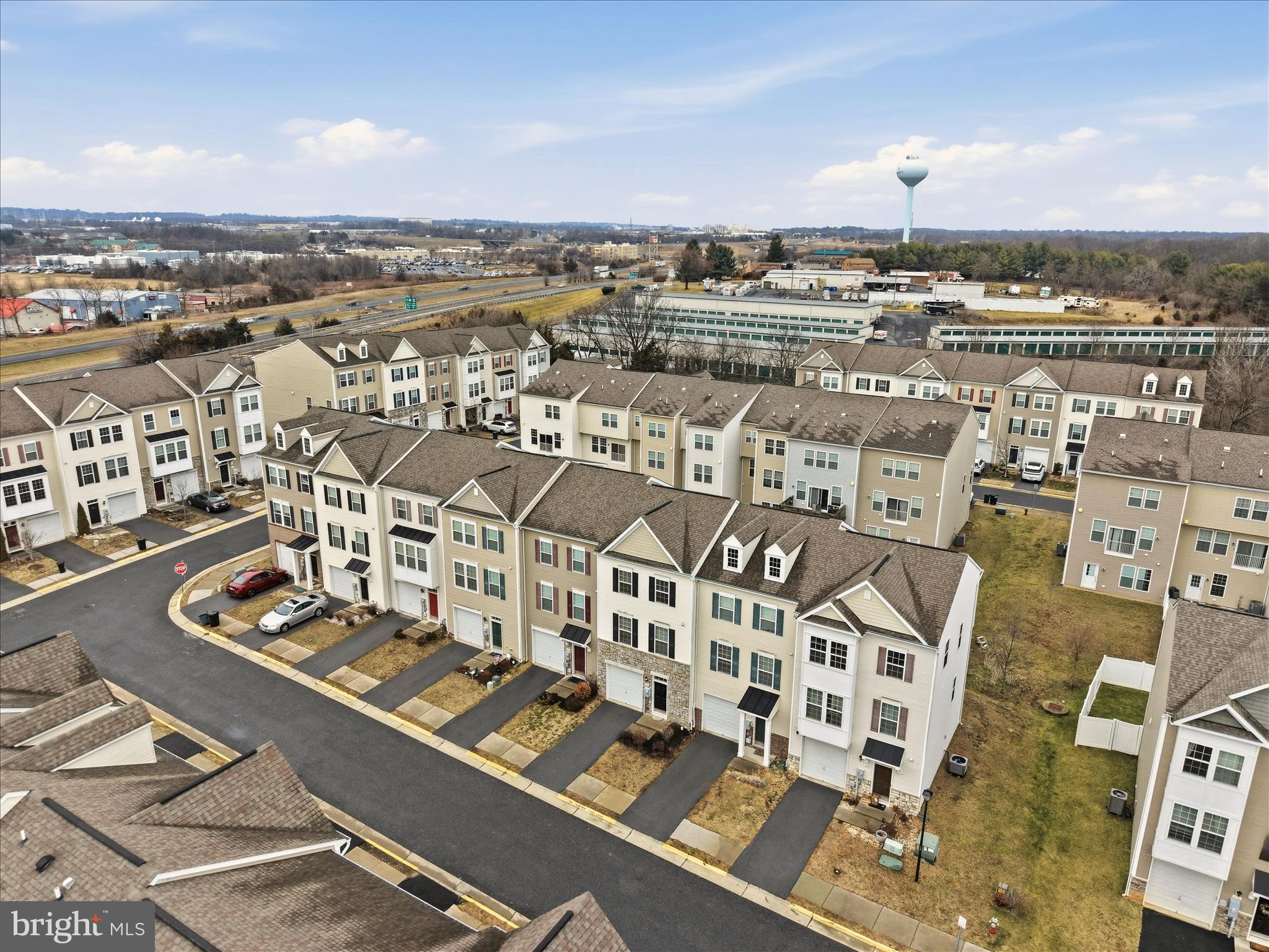 THE TOWNES AT TASKER - Residential