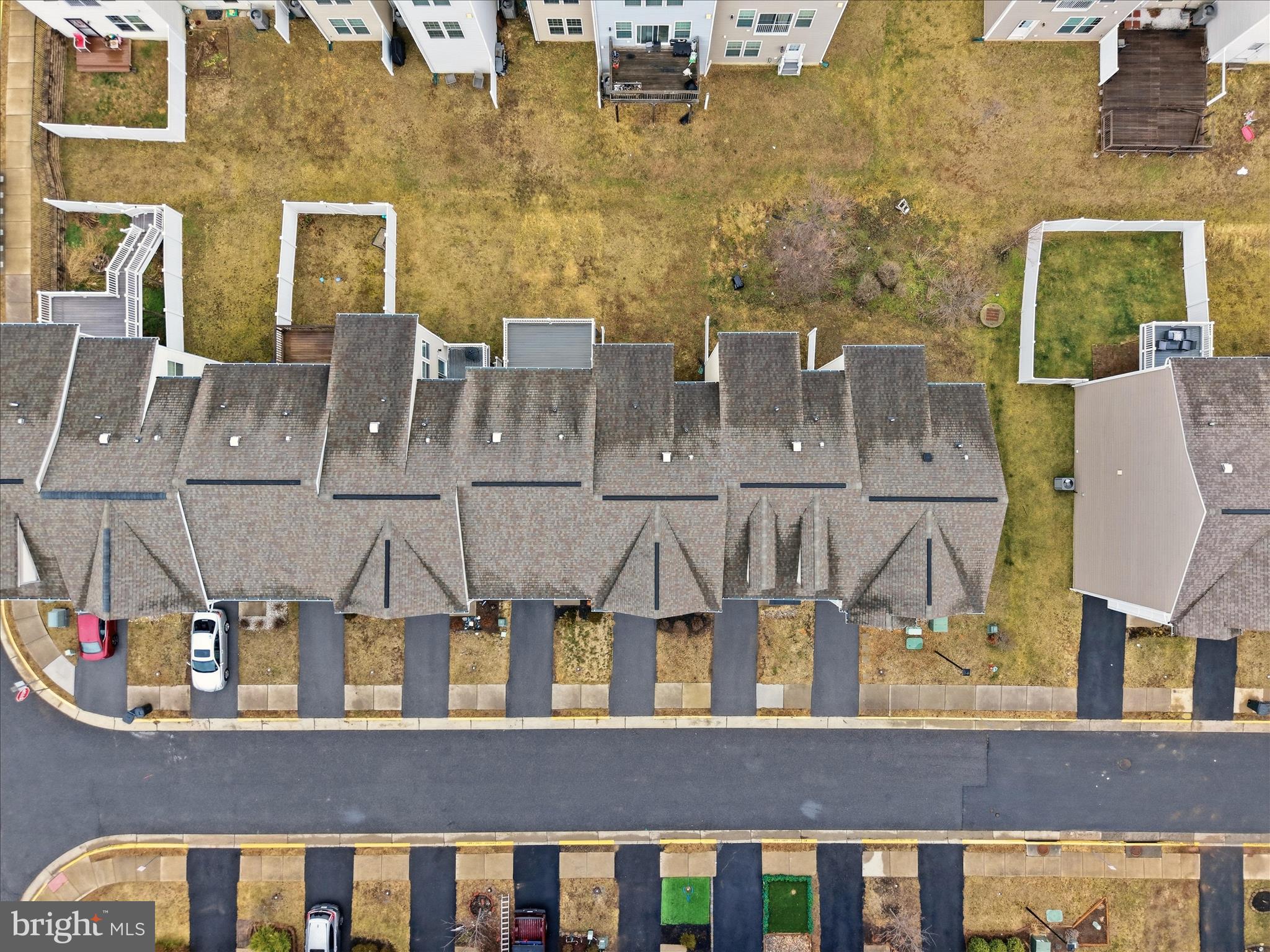 THE TOWNES AT TASKER - Residential