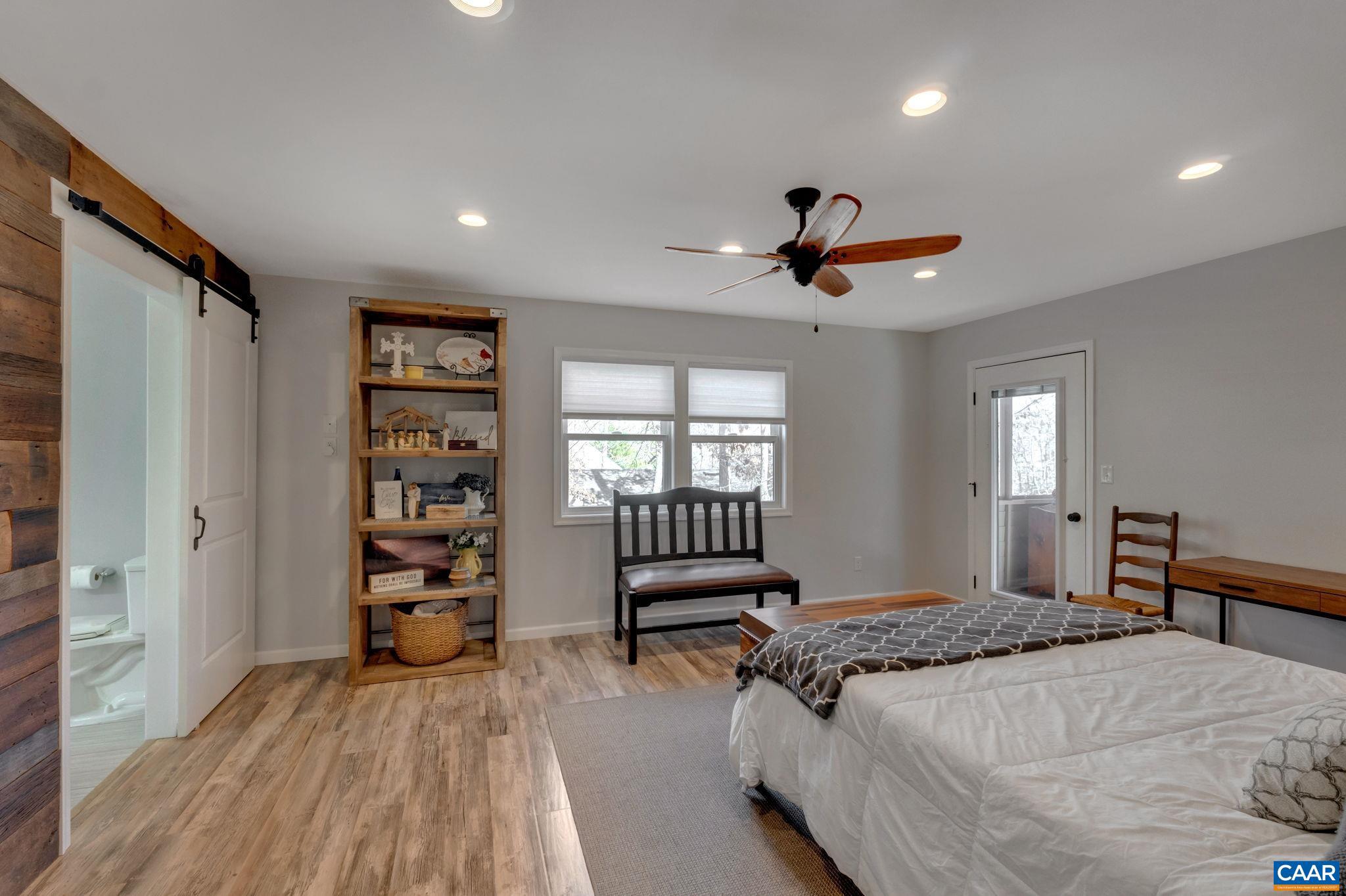 LAKE MONTICELLO - Residential