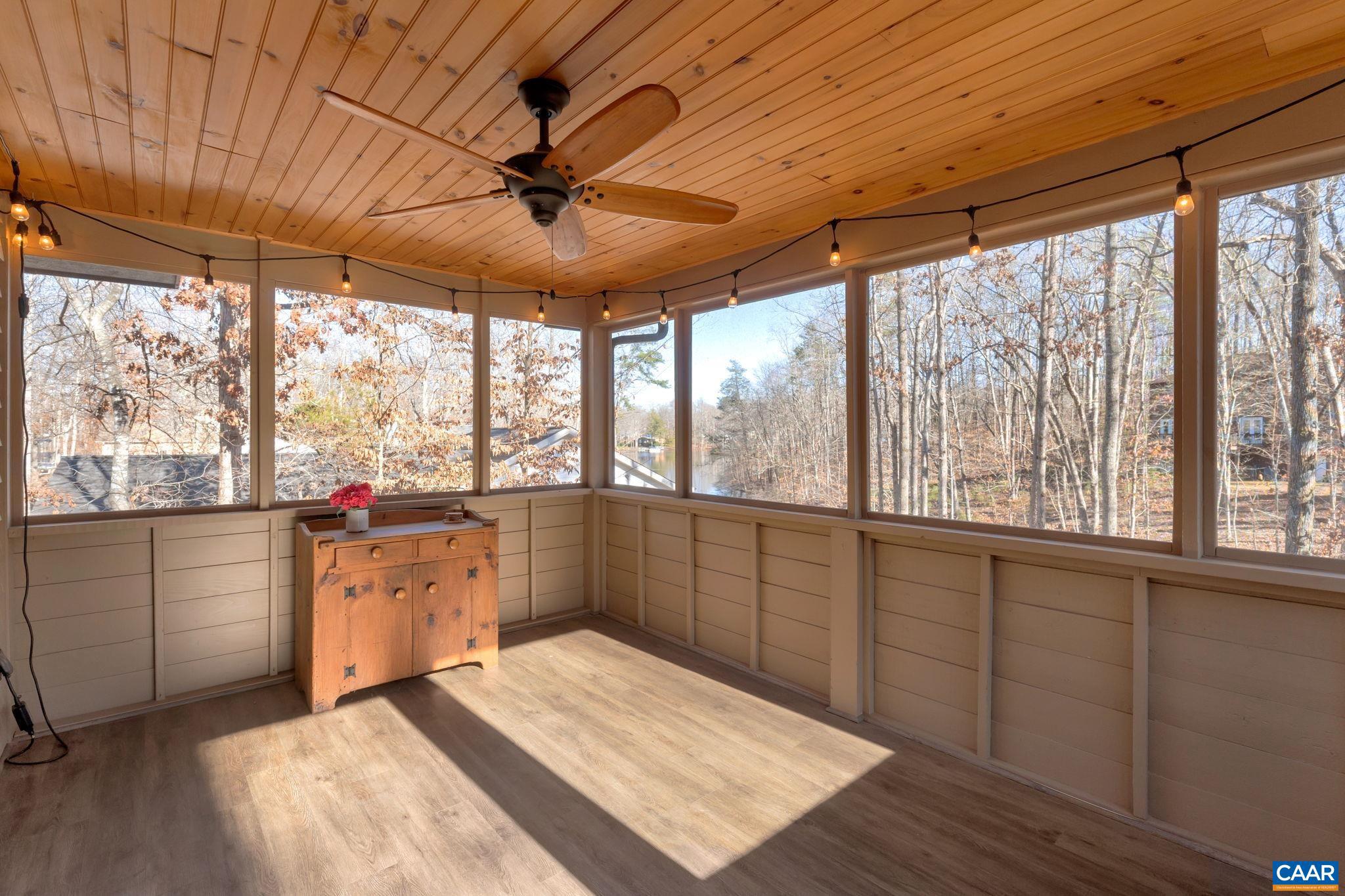 LAKE MONTICELLO - Residential